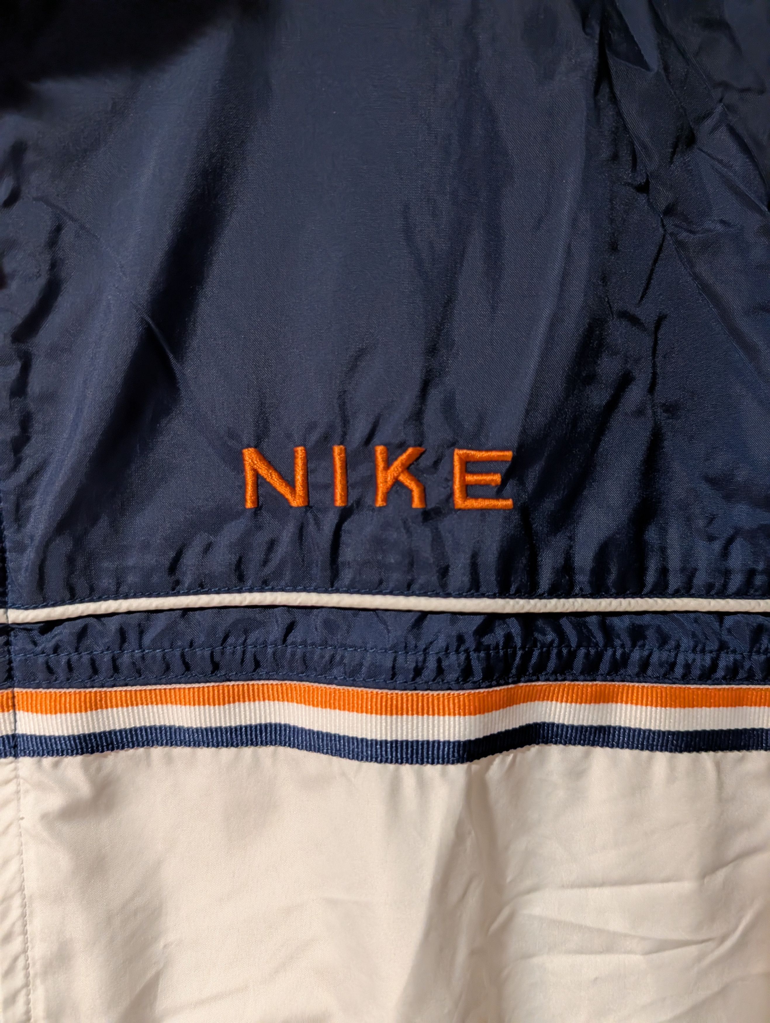 Nike VTG 90s Nike Windbreaker Jacket Mini Swoosh Youth M 8-10 Size US M / EU 48-50 / 2 - 2 Thumbnail