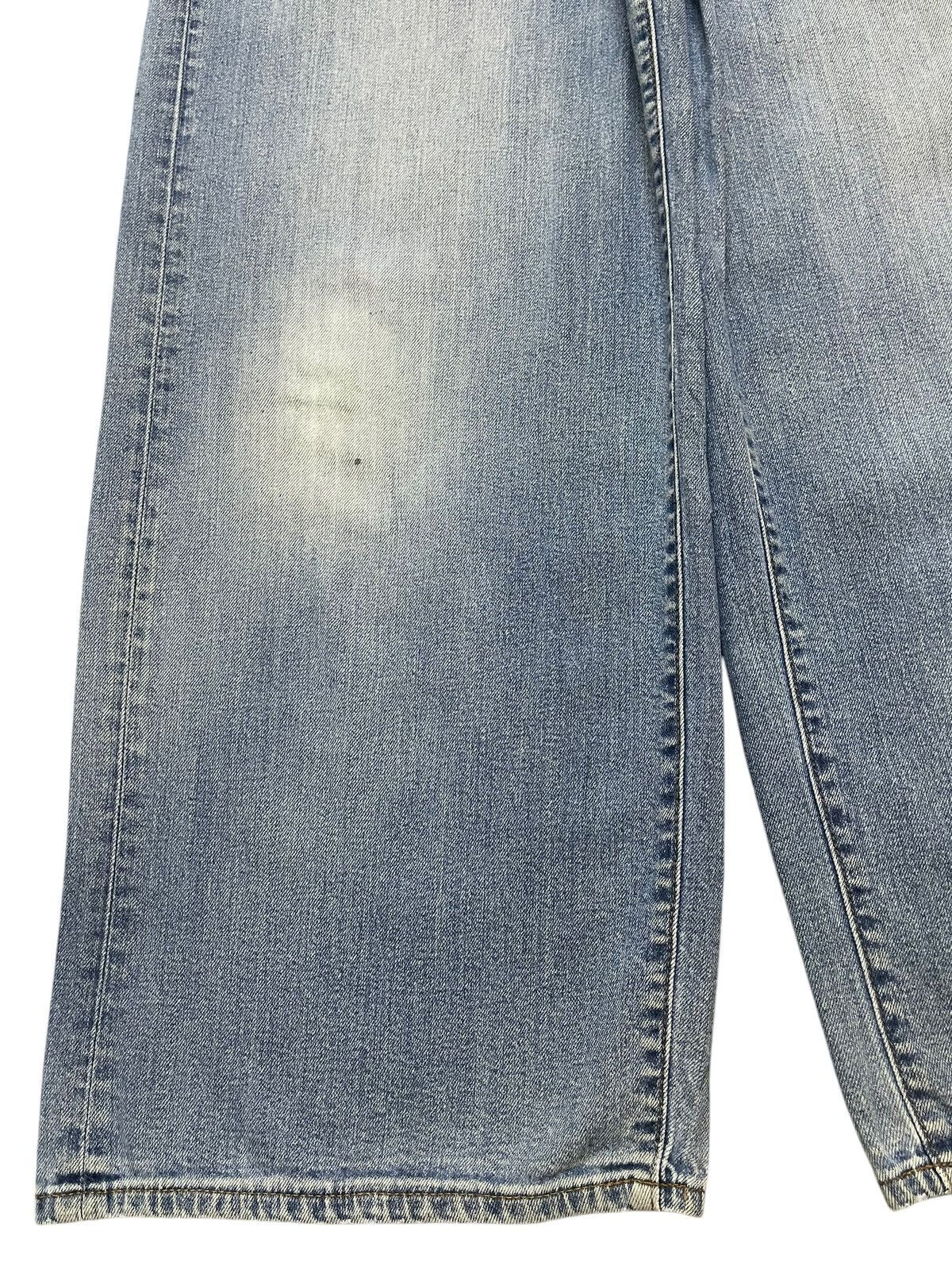 Uniqlo Vintage Japanese Uniqlo Blue Faded Wash Style Baggy Jeans Size US 28 / EU 44 - 7 Thumbnail