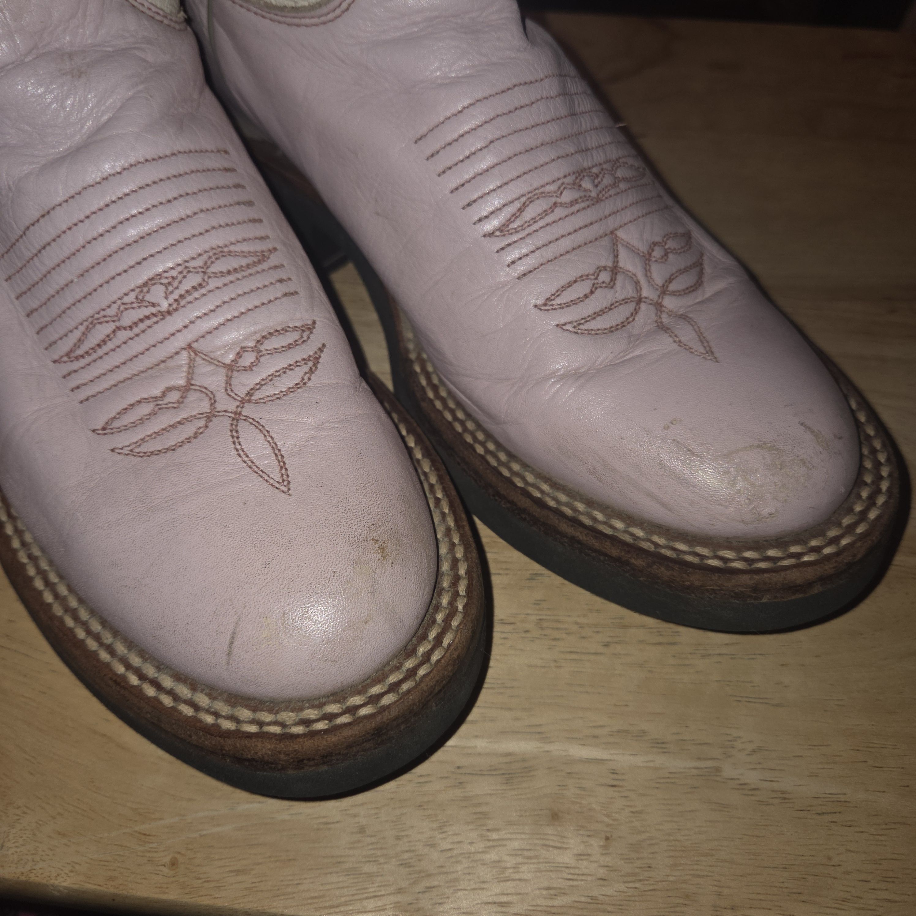 Justin Boots Women SIZE 6 B Justin Boots Tekno Crepe Oil Resist Western Size US 6 / IT 36 - 6 Thumbnail
