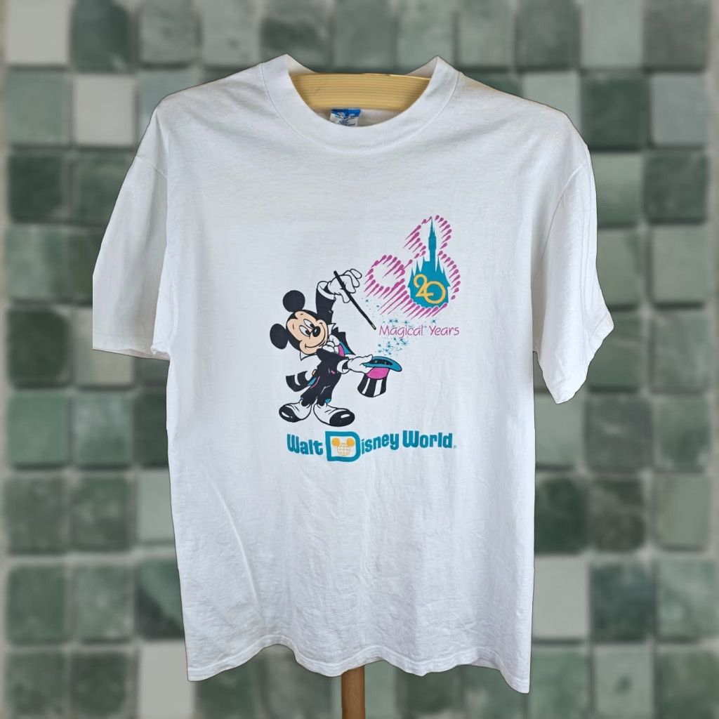 Disney DISNEY VINTAGE MICKE MOUSE DISNEY WORLD 20 MAGICAL YEARS COTTON T-SHIRT SZ L SHIRT Men White 90s Theme Womens Mens Girls Boys Size US L / EU 52-54 / 3 - 1 Thumbnail