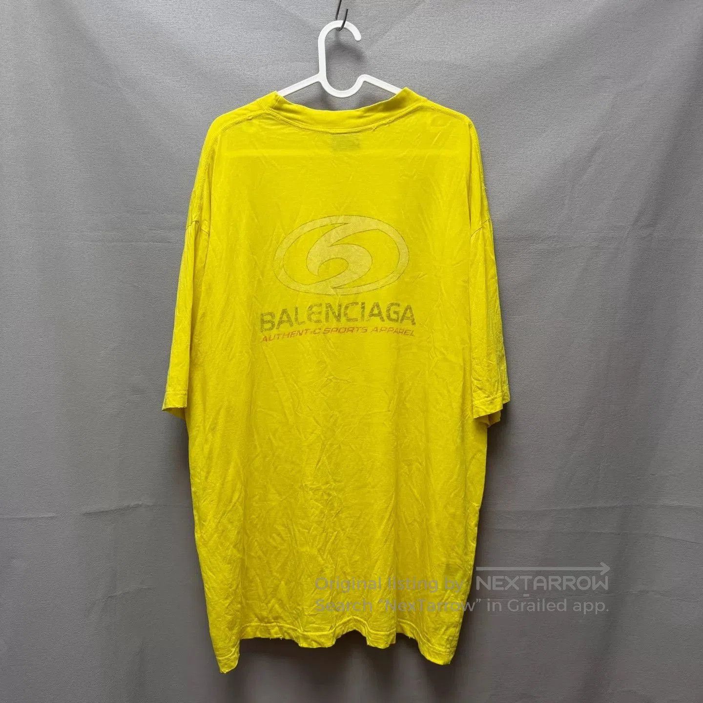 Balenciaga Oversized Yellow Short Sleeve T. Size US L / EU 52-54 / 3 - 2 Thumbnail