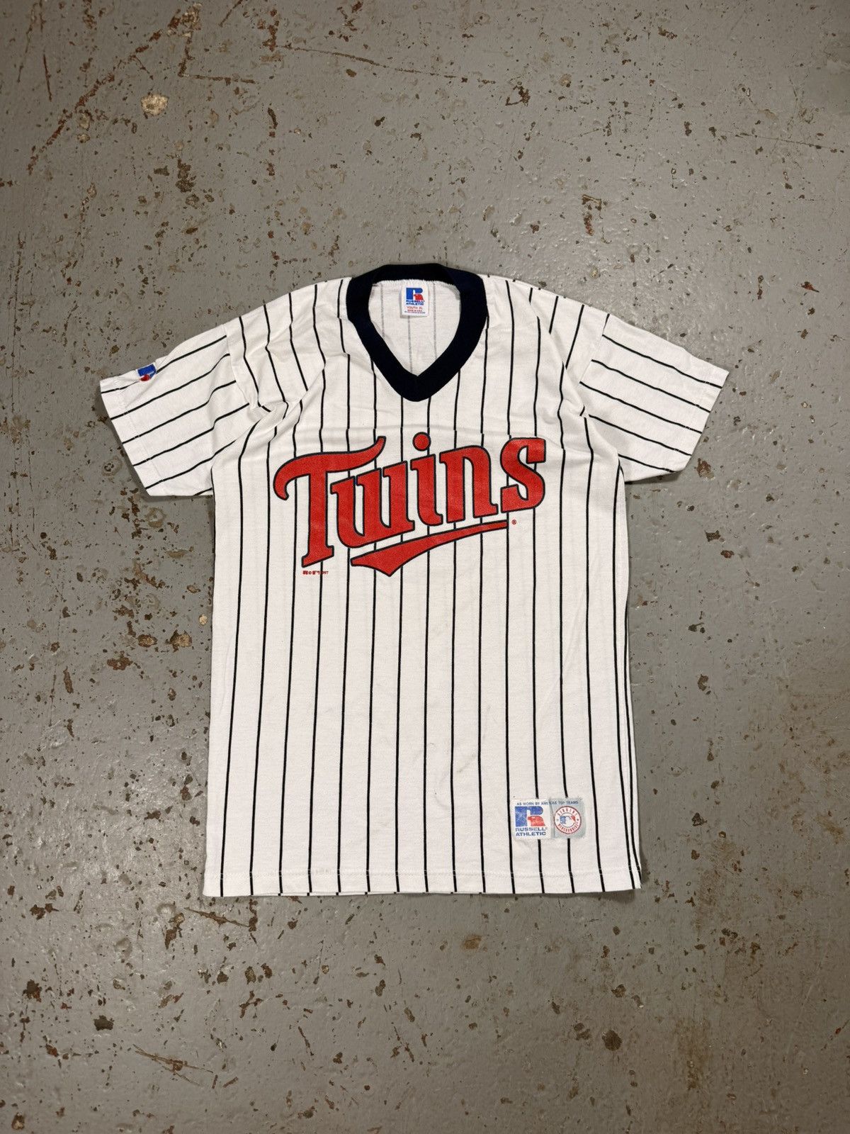 Vintage Vintage Russel’s Athletics 1997 Twins Baseball Pinstripe Tee Size US S / EU 44-46 / 1 - 1 Thumbnail