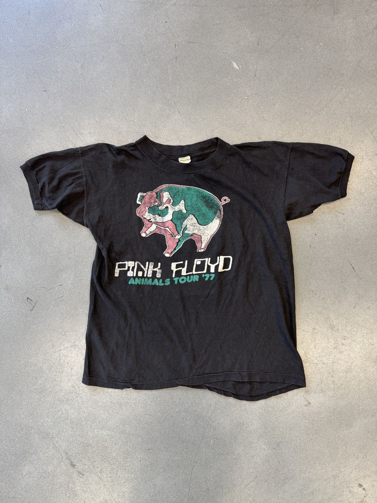 Other 1977 Pink Floyd Pig Animals Tour Tee Size US L / EU 52-54 / 3 - 1 Thumbnail