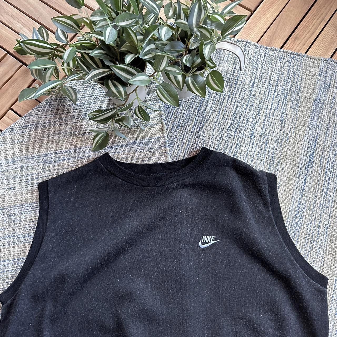 Nike Vintage Y2K Nike Swoosh Logo Minimalist Vest Size US XL / EU 56 / 4 - 3 Thumbnail