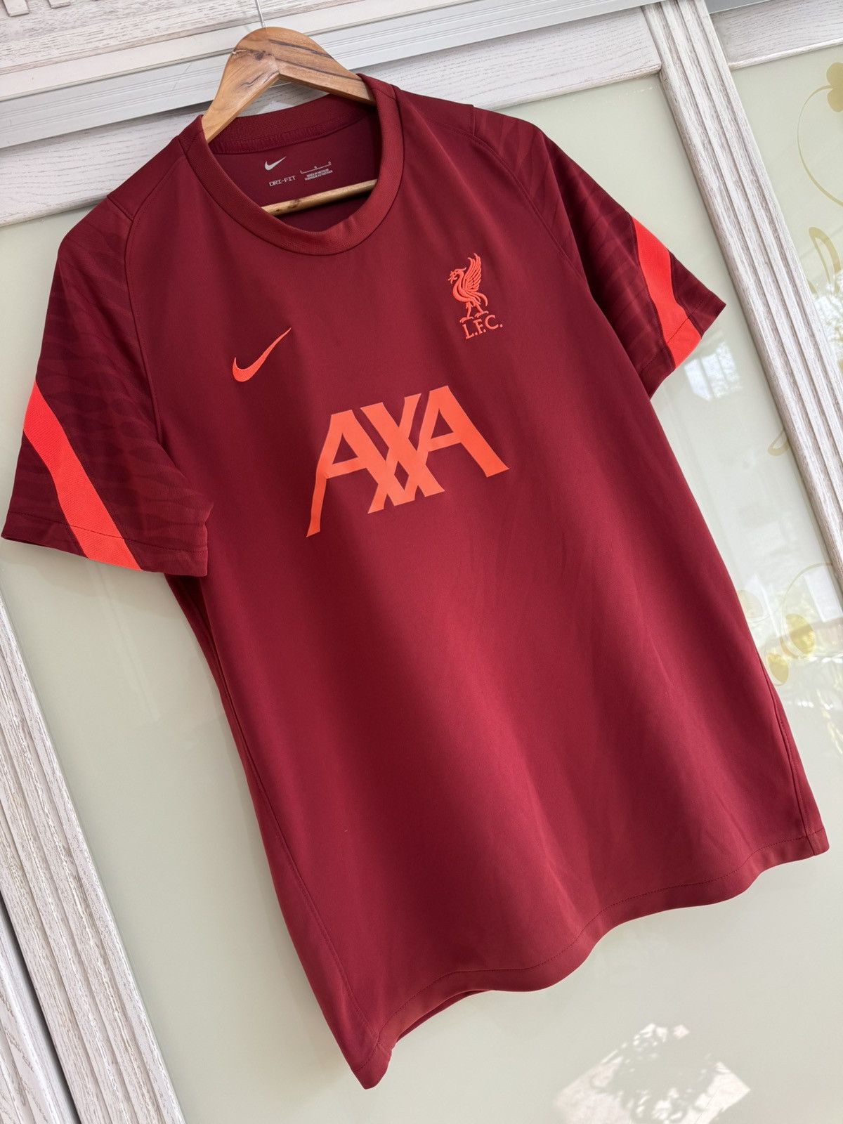 Nike Liverpool 2021-2022 Soccer Training Jersey Football Kit Size US L / EU 52-54 / 3 - 4 Thumbnail