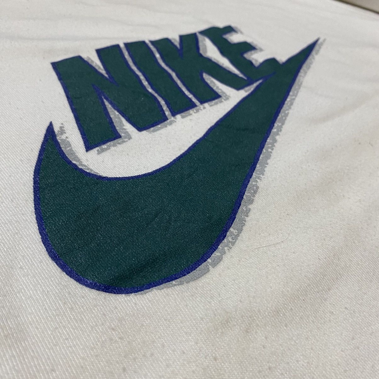 Nike × Vintage Vintage 90's Nike Big Logo Sweatshirts Size US L / EU 52-54 / 3 - 5 Thumbnail