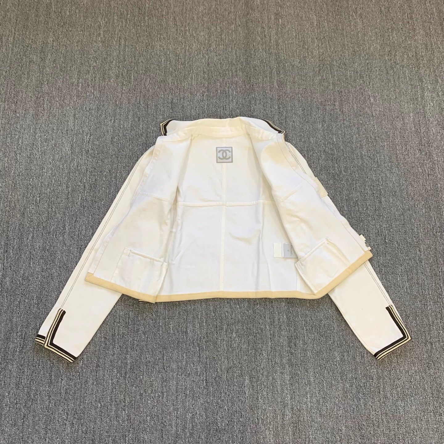 Chanel Chanel White Denim Jacket Women's 38 9/10 Size S / US 4 / IT 40 - 8 Thumbnail
