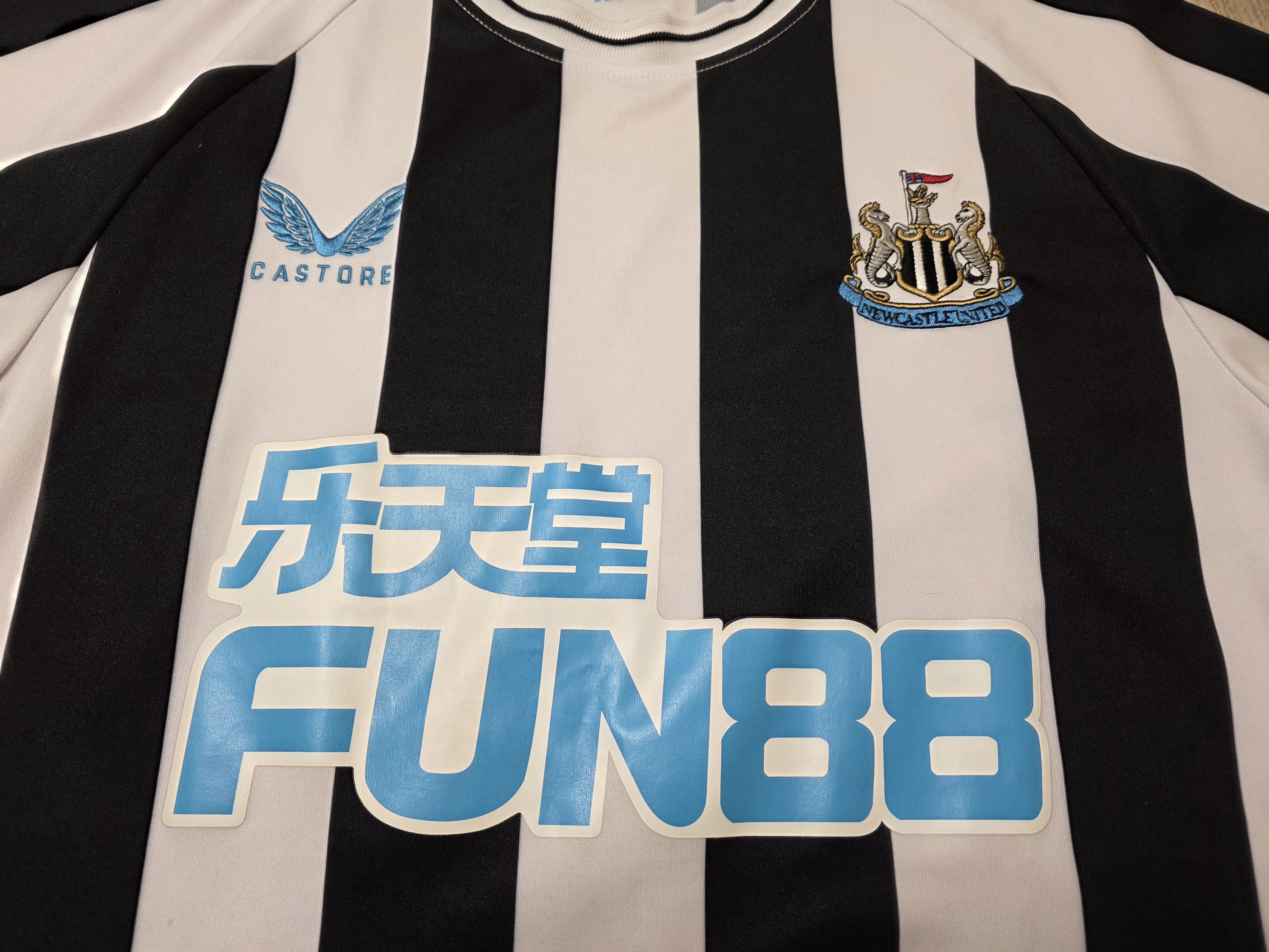 All Sport NEWCASTLE UNITED 2022 2023 HOME FOOTBALL SHIRT SOCCER JERSEY Size US M / EU 48-50 / 2 - 3 Thumbnail