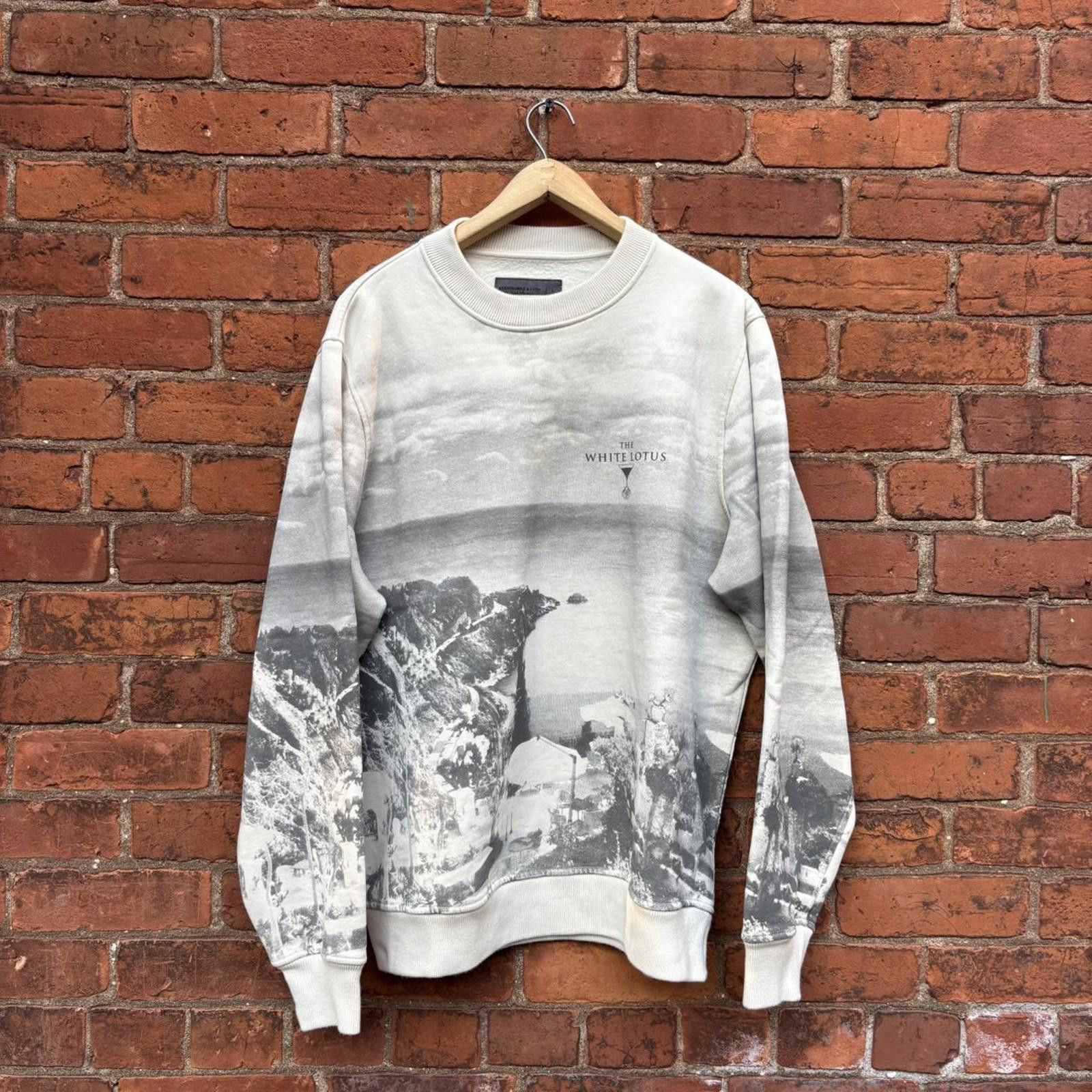 Abercrombie & Fitch white lotus Abercrombie and fitch crewneck sweatshirt Size US L / EU 52-54 / 3 - 1 Thumbnail