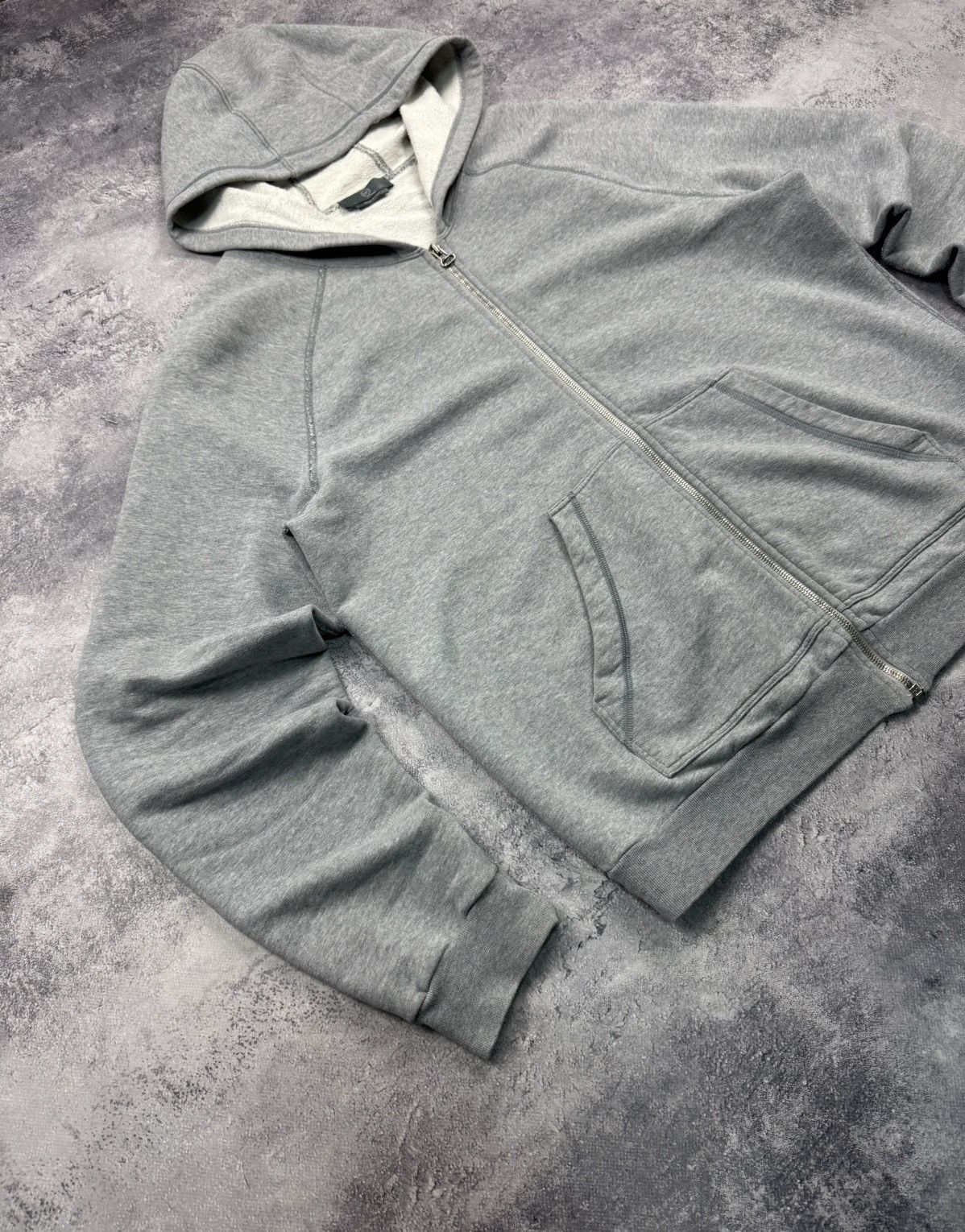 Alexander McQueen Alexander McQueen Grey Zip Up Hoodie Big Logo Authentic Size US XL / EU 56 / 4 - 5 Thumbnail