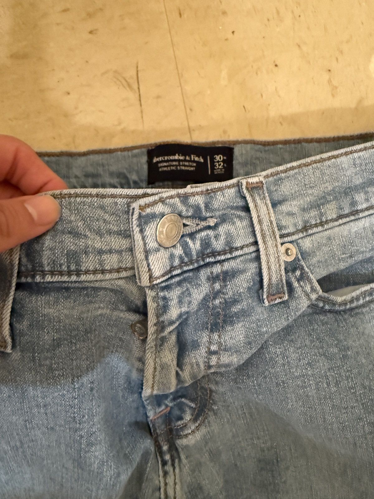 Abercrombie & Fitch Abercrombie and Fitch Jeans Size US 32 / EU 48 - 2 Thumbnail