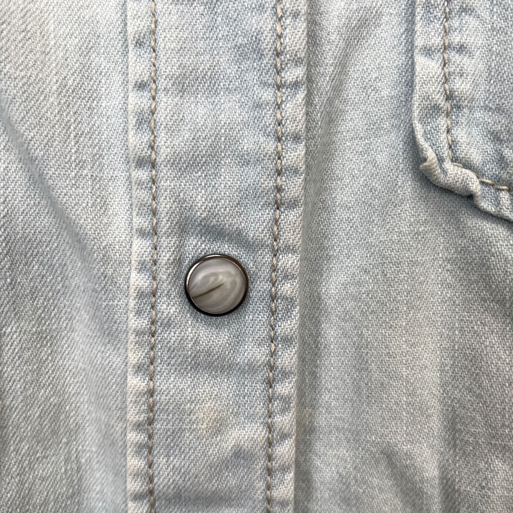 Old Navy VTG Old Navy Shirt Mens S Blue Denim Slim Fit Western Cowboy Button-Up Size US S / EU 44-46 / 1 - 5 Thumbnail