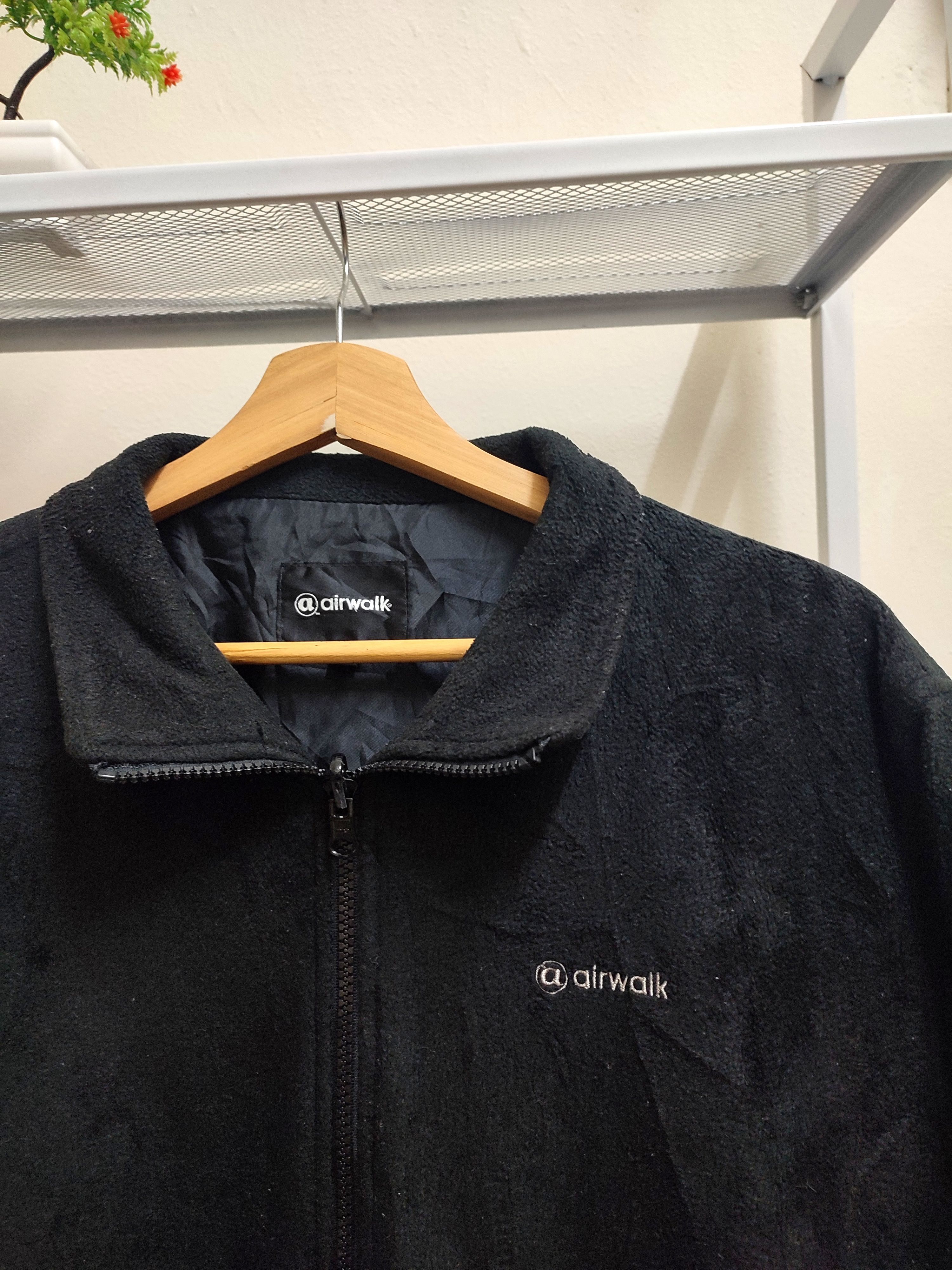 Airwalk Super Black Vintage Airwalk Fleece Zip Up Jacket Size US L / EU 52-54 / 3 - 3 Thumbnail