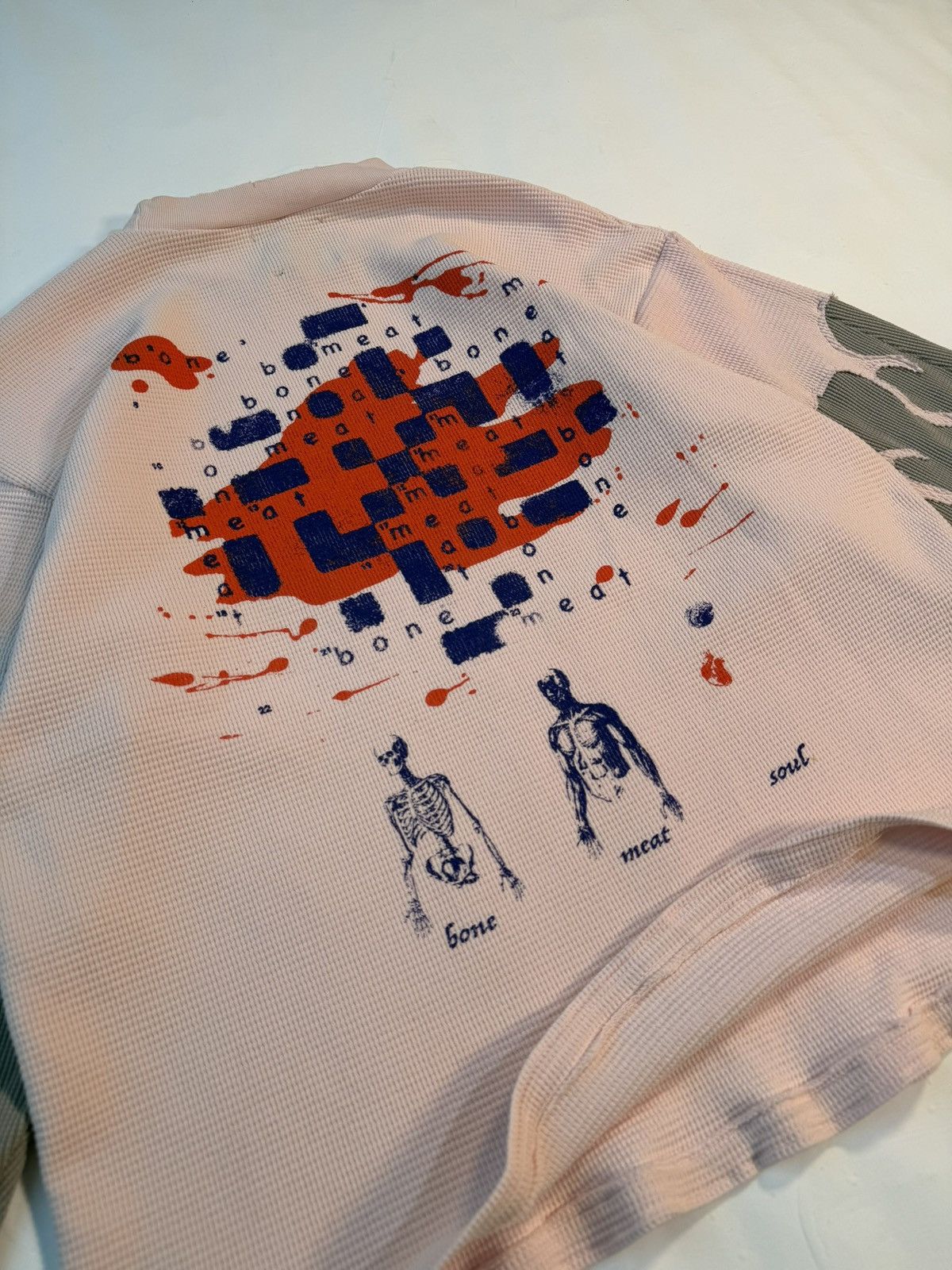Vintage Streetwear Thermal Flames Avant Garde Brand Longsleeve Size US S / EU 44-46 / 1 - 3 Thumbnail