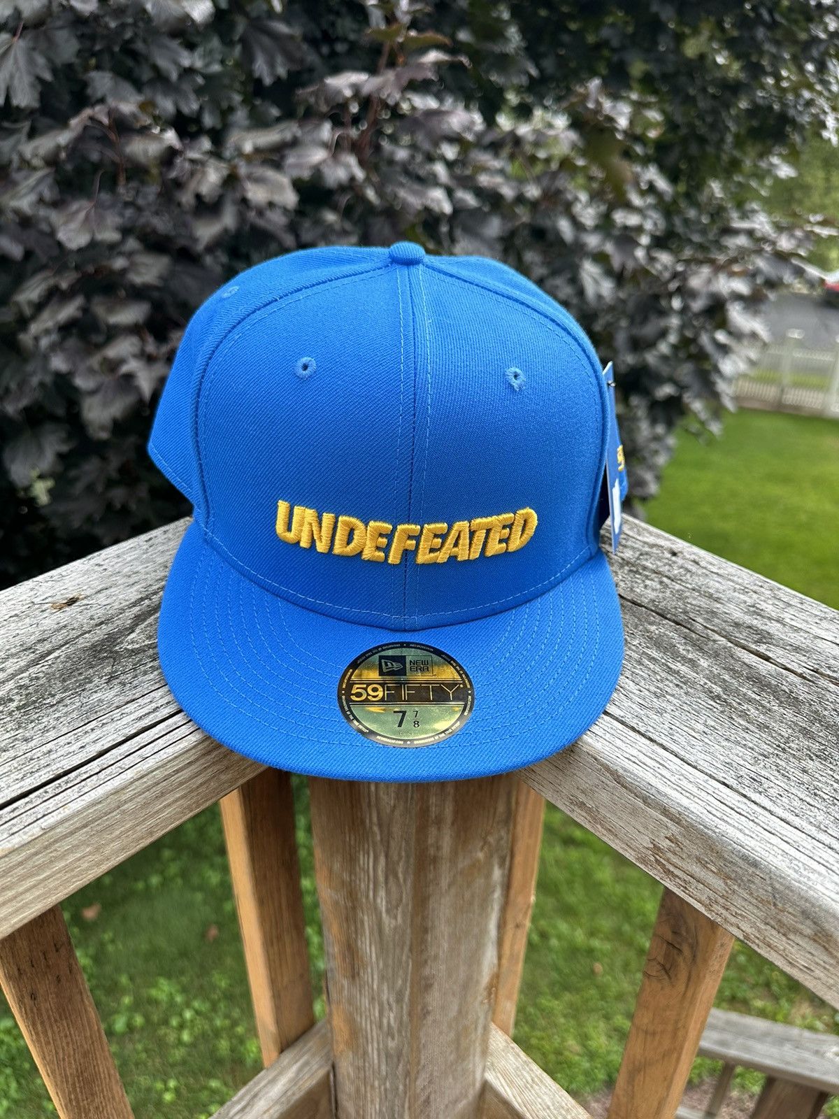 送料無料！UNDEFEATED x NEWERA FITTED YELLOW New Era × Undefeated Undefeated 7 1/4 Yellow Patterned