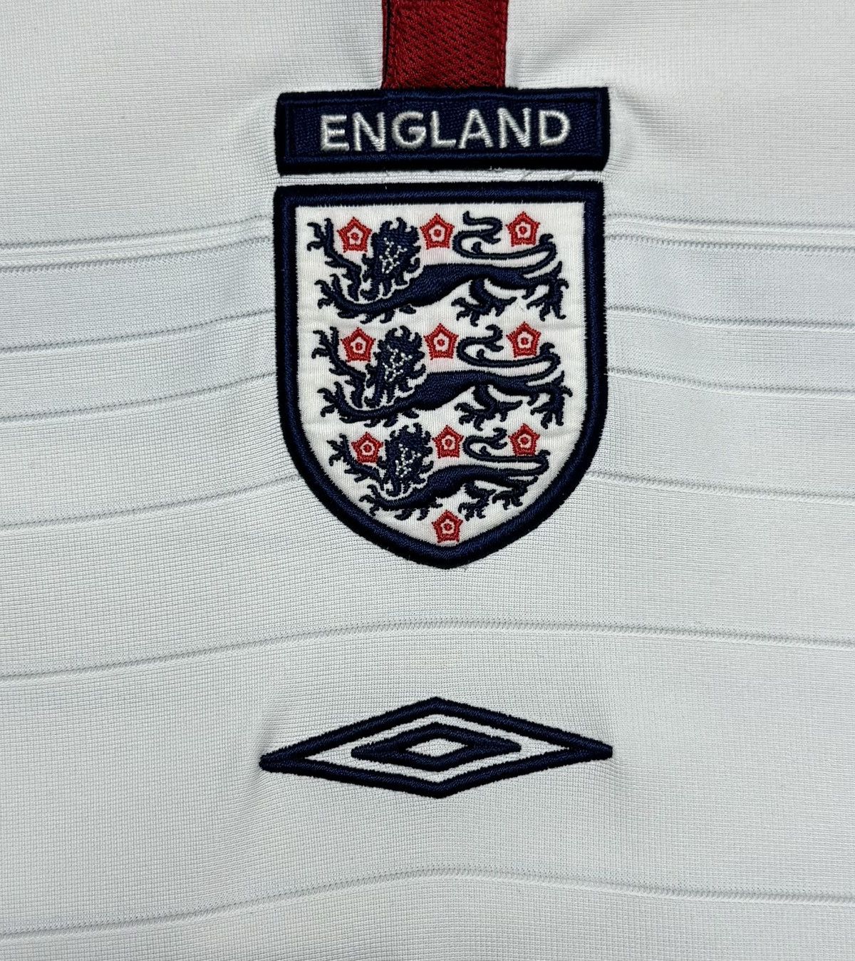Umbro England 2003 2005 Home Shirt Soccer Jersey Long Sleeve Umbro Size US L / EU 52-54 / 3 - 10 Thumbnail