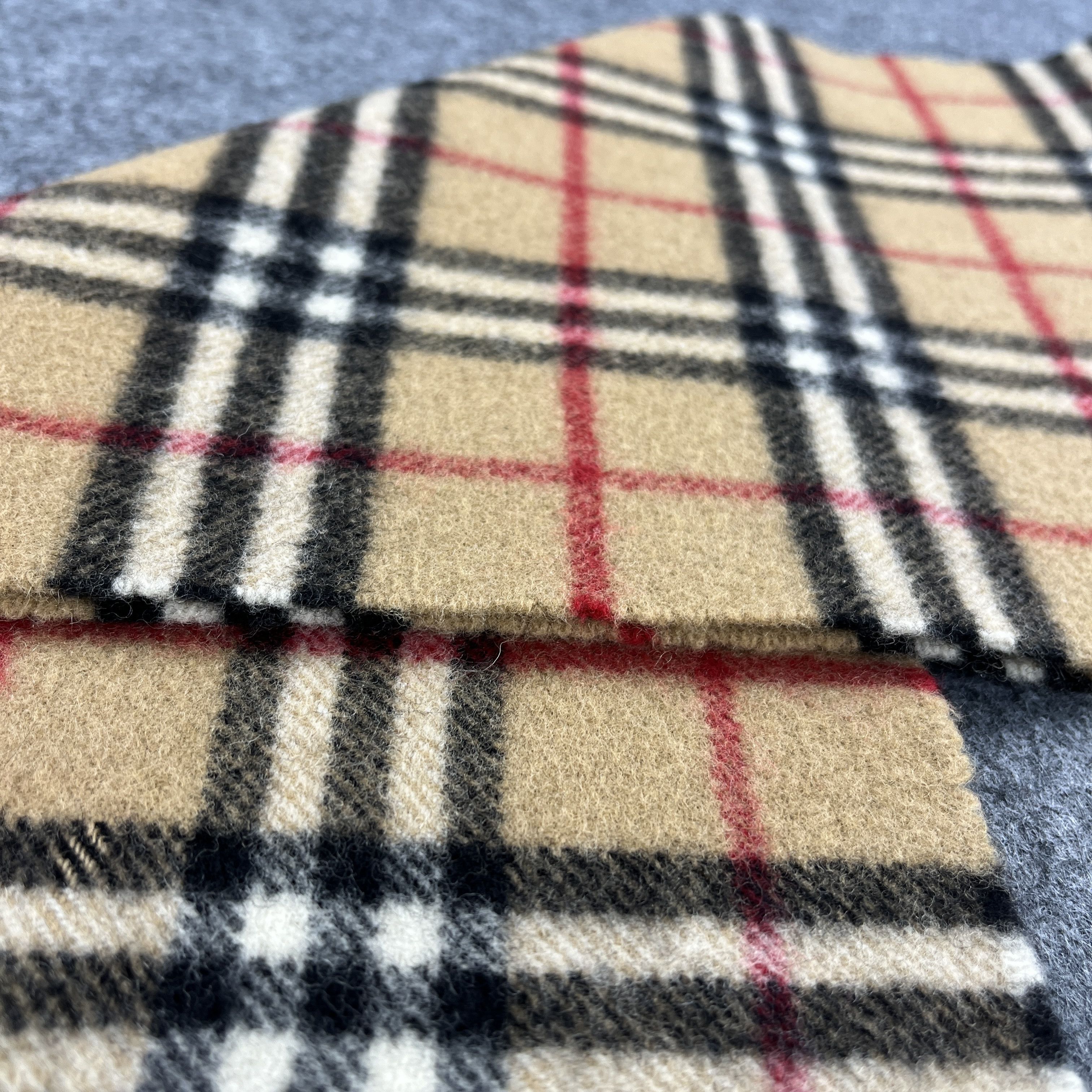Burberry Burberrys Scarf / Muffler / Neckwear T1489 Size ONE SIZE - 12 Thumbnail