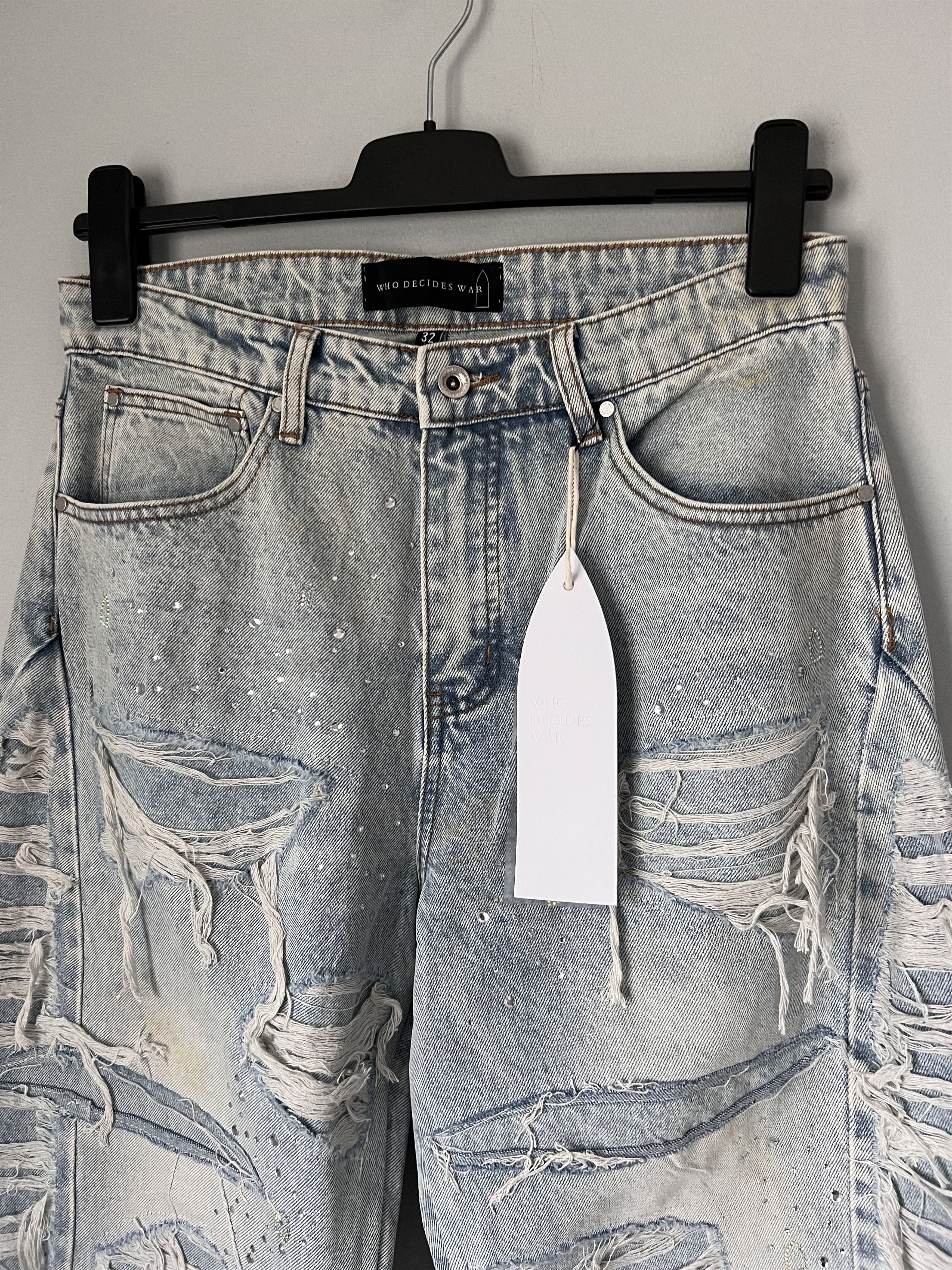 Who Decides War Who Decides War Ultra Flare Distressed Denim in Sky Size US 36 / EU 52 - 2 Thumbnail