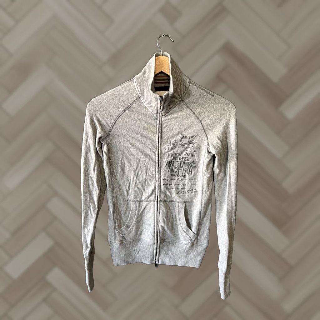 Abercrombie & Fitch Abercrombie & Fitch Womens Gray Long Sleeve Full Zip Sweater Size S Size S / US 4 / IT 40 - 1 Thumbnail