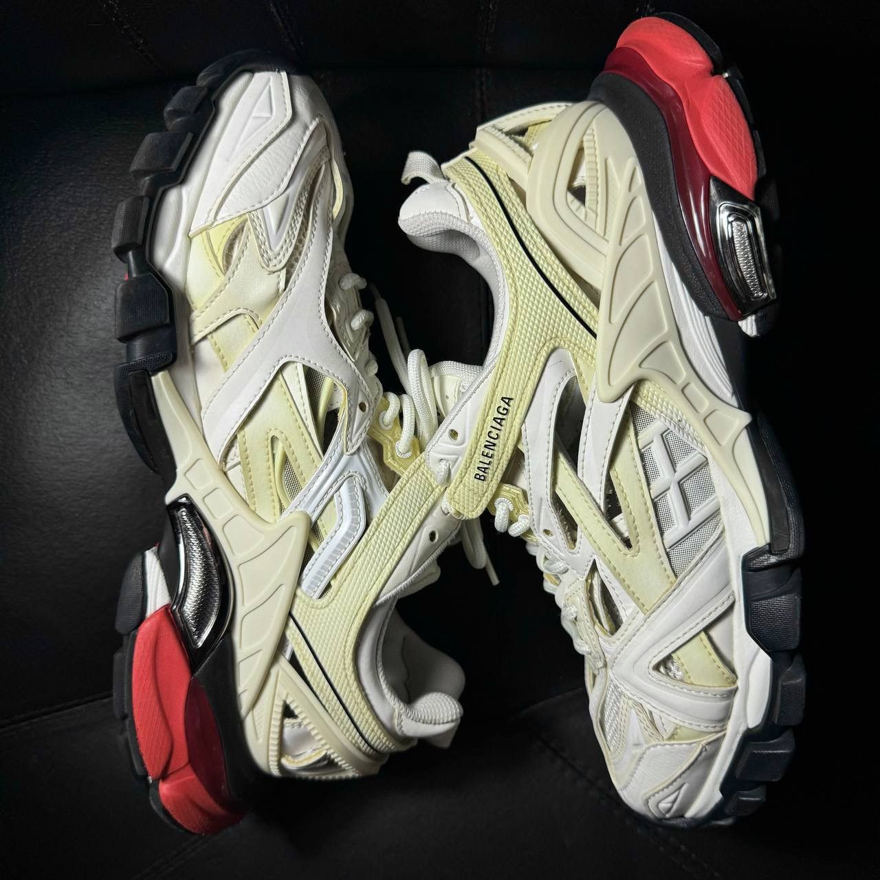 Balenciaga 41 sneakers Balenciaga track 2 White Red Size US 8 / EU 41 - 8 Thumbnail