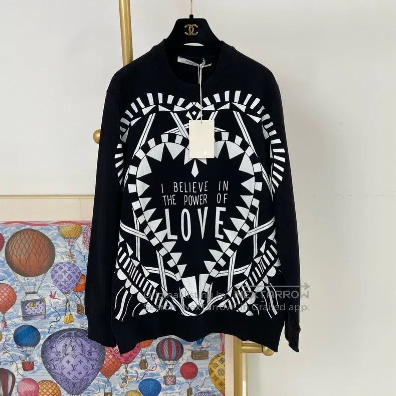 Givenchy Givenchy Black Letter Patterned Sweatshirt, Size XS Size US XS / EU 42 / 0 - 1 Thumbnail
