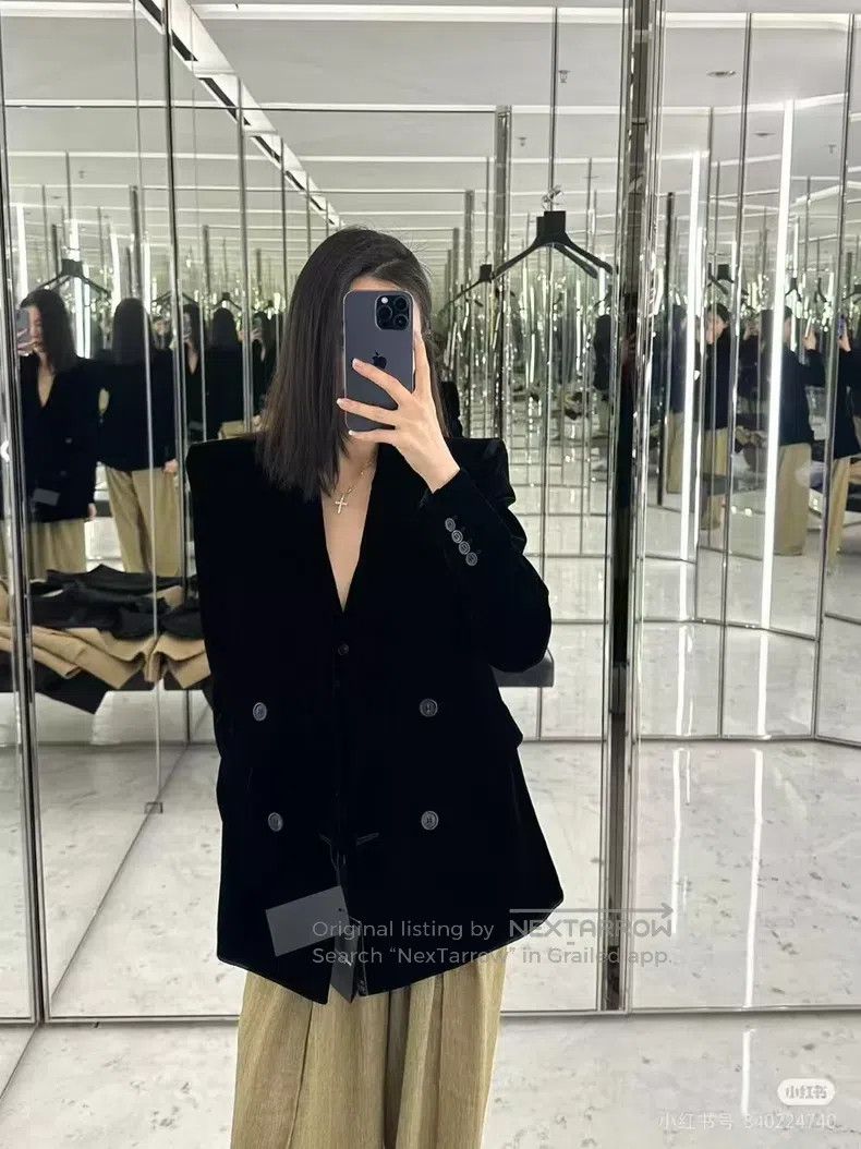 Saint Laurent Paris Saint Laurent Paris Double-breasted Six-button Black Velve Size XS / US 0-2 / IT 36-38 - 2 Thumbnail