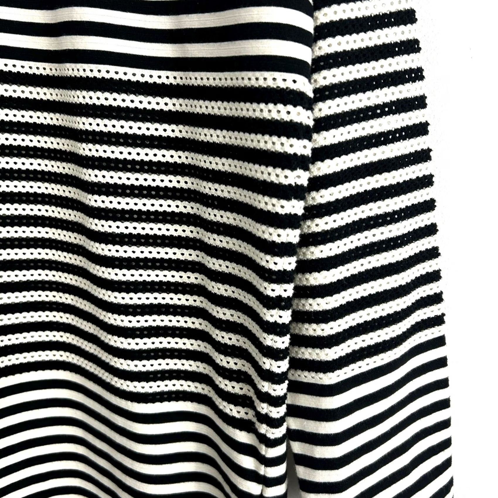 Vintage Akris Punto Shift Dress Womens 12 Knee Length White Black Striped Sheath Crew Neck Zip Back Size XL / US 12-14 / IT 48-50 - 5 Thumbnail
