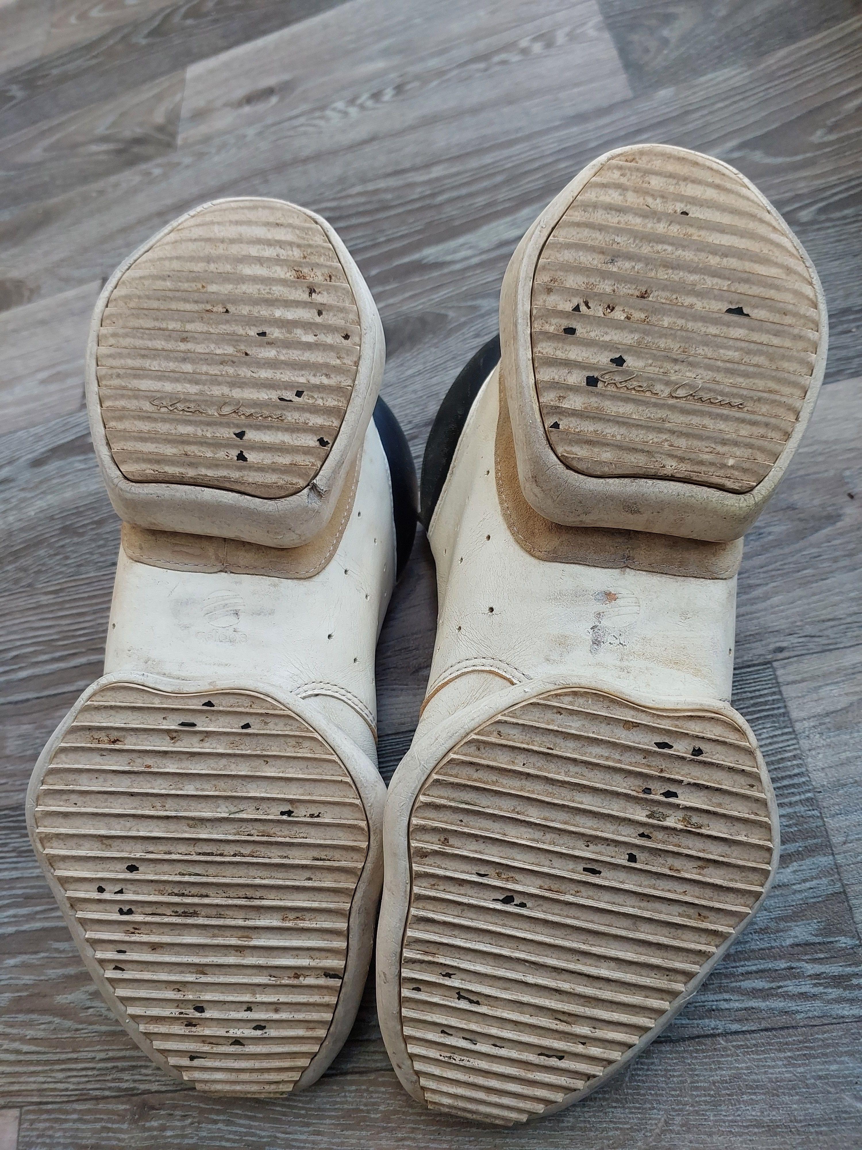 Adidas × Rick Owens Adidas x Rick Owens 'Ro Runner' sneaker in cream leather. Size US 9 / EU 42 - 8 Thumbnail