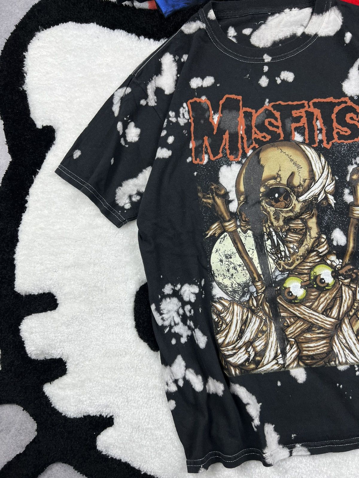 Band Tees Vintage Misfits Skulls Mudwash Rhinestones Grunge Y2K Tee Size US S / EU 44-46 / 1 - 2 Thumbnail