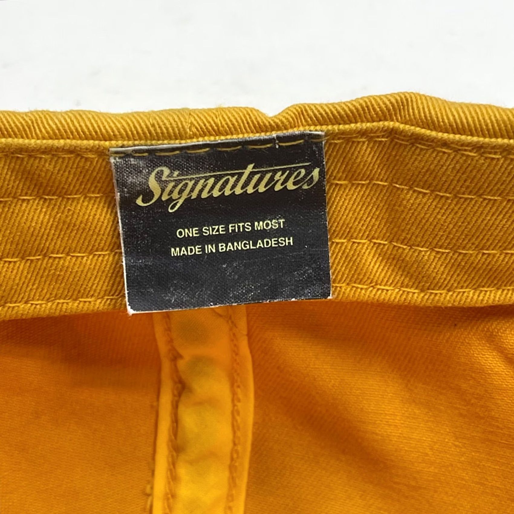 Vintage Vintage Minnesota Golden Gophers Hat Yellow Signature NCAA Sports Cotton Dad Hat Size ONE SIZE - 7 Thumbnail