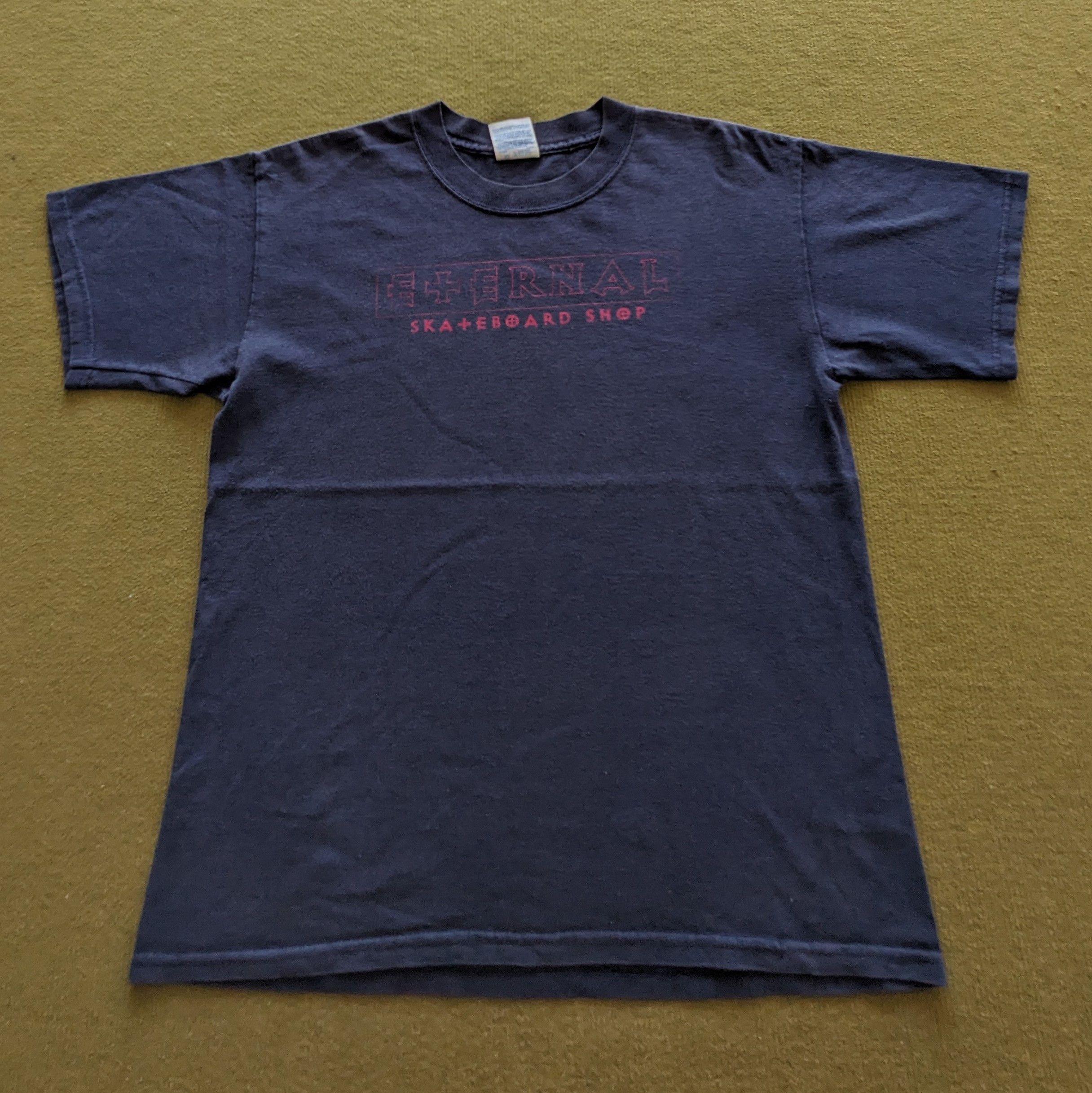 Other Vintage ETERNAL Skateboard Shop Streetwear T-shirt Size US L / EU 52-54 / 3 - 1 Thumbnail