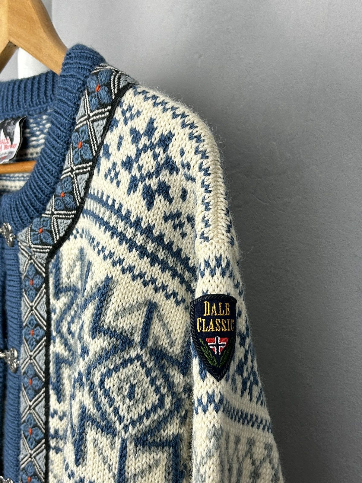 Dale Of Norway Dale of Norway Nordic Cardigan Sweater Pewter clasps Size-L Size US L / EU 52-54 / 3 - 5 Thumbnail