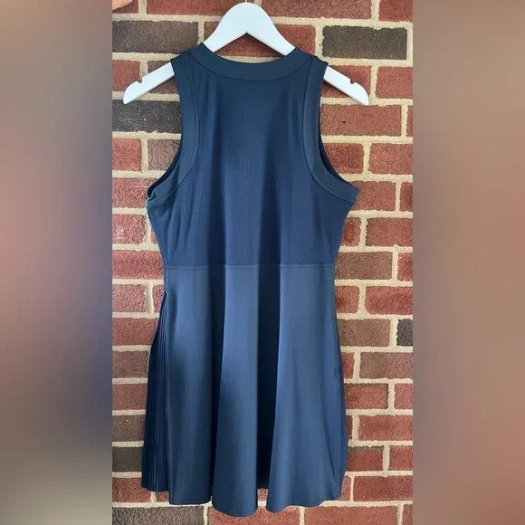 Lululemon Grid-Texture Sleeveless Size M / US 6-8 / IT 42-44 - 1 Thumbnail