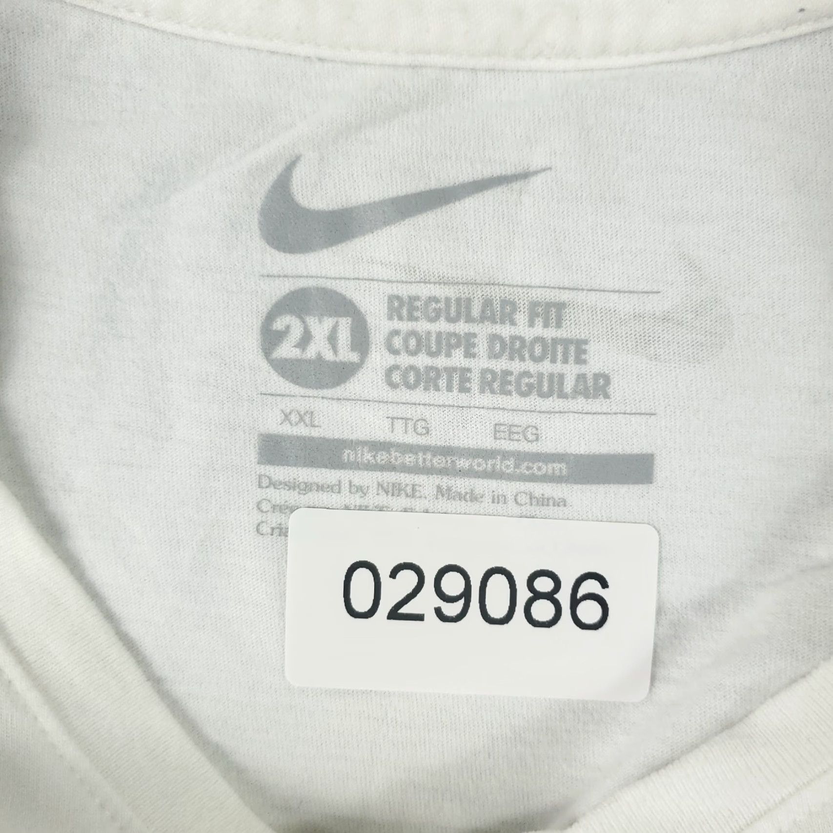 Nike NIKE Dri-FIT T-Shirt Mens 2XL White LeBron James Logo Casual Short Sleeve Sports Size US XXL / EU 58 / 5 - 7 Thumbnail
