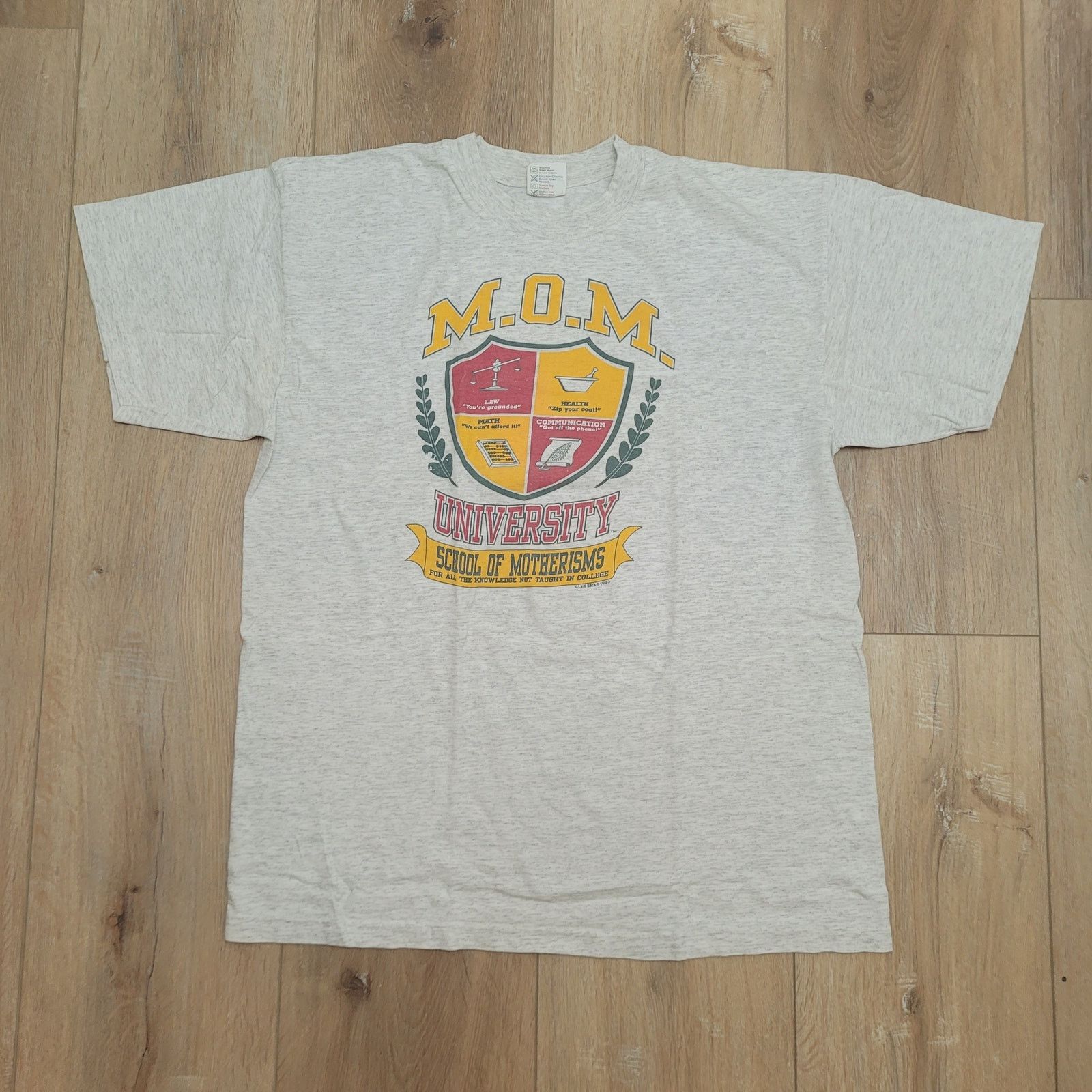 Vintage Vintage 90s MOM University T-Shirt Womens XL 2XL Baggy Size XL / US 12-14 / IT 48-50 - 1 Thumbnail