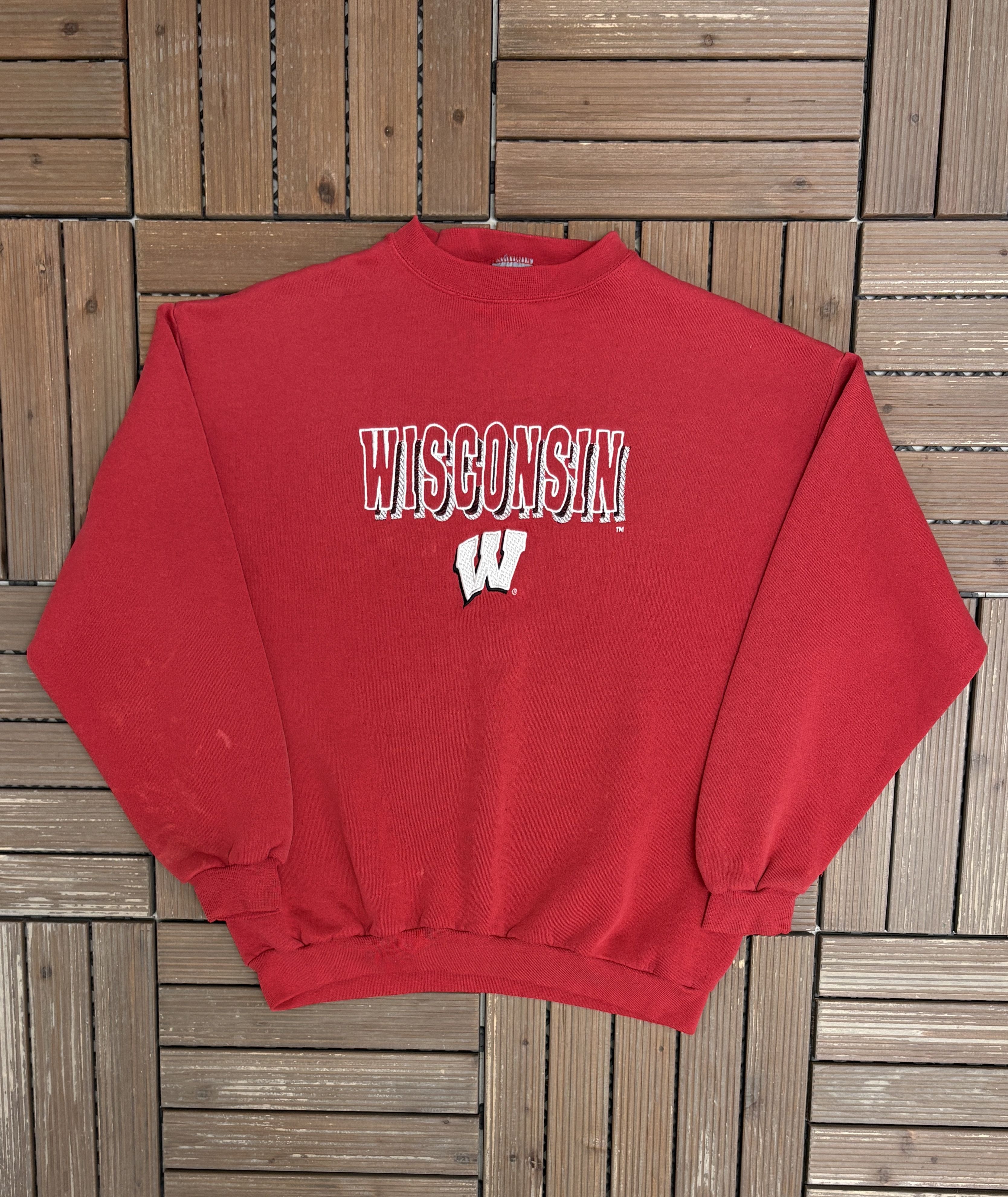 Vintage Wisconsin Badgers Stitched Vintage Crewneck Sweater Size US L / EU 52-54 / 3 - 1 Thumbnail