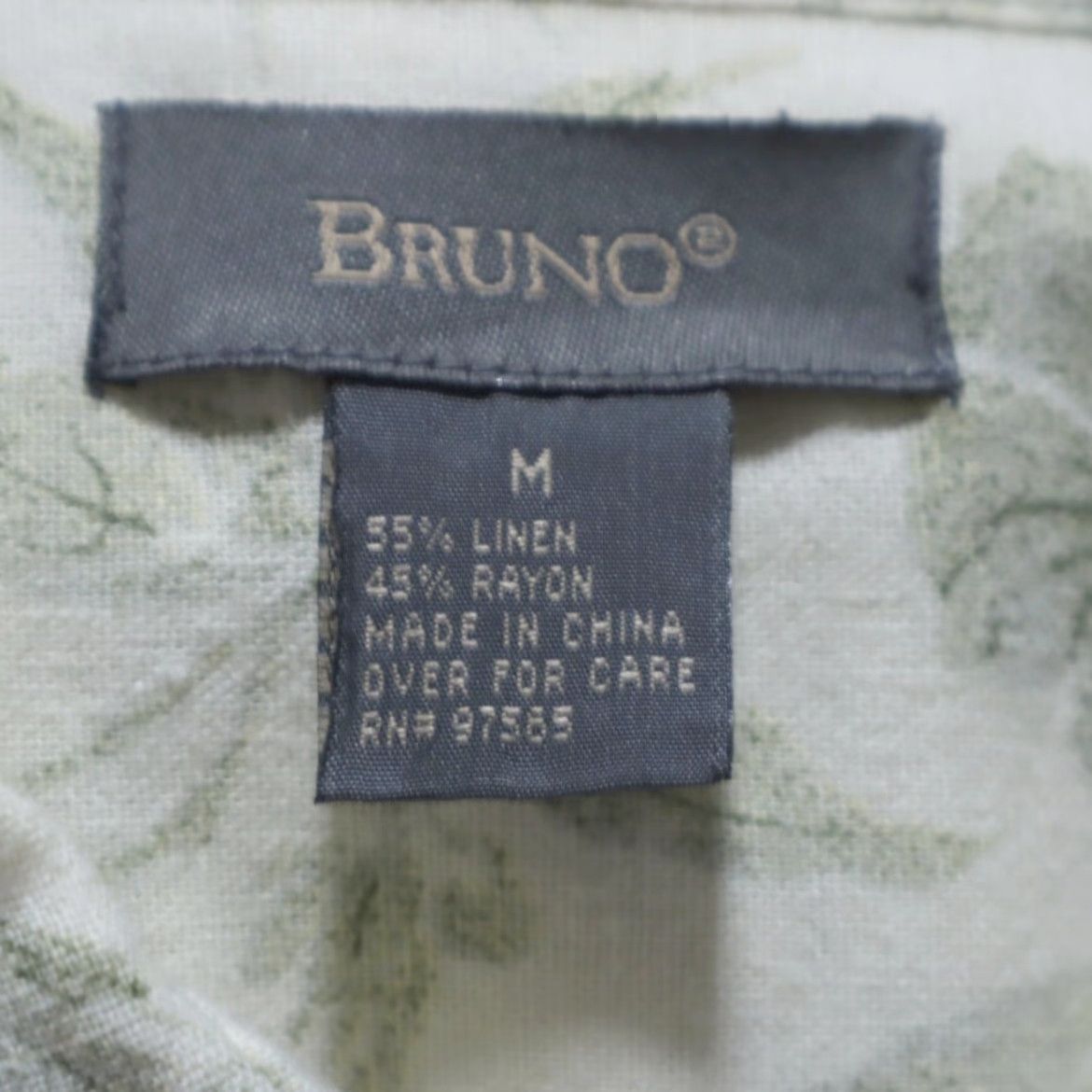 Vintage Bruno Linen Floral Button Up Shirt Beige M Men Shirt Short Sleeve Casual Button Up Shirt with Floral Pattern Size US M / EU 48-50 / 2 - 5 Thumbnail