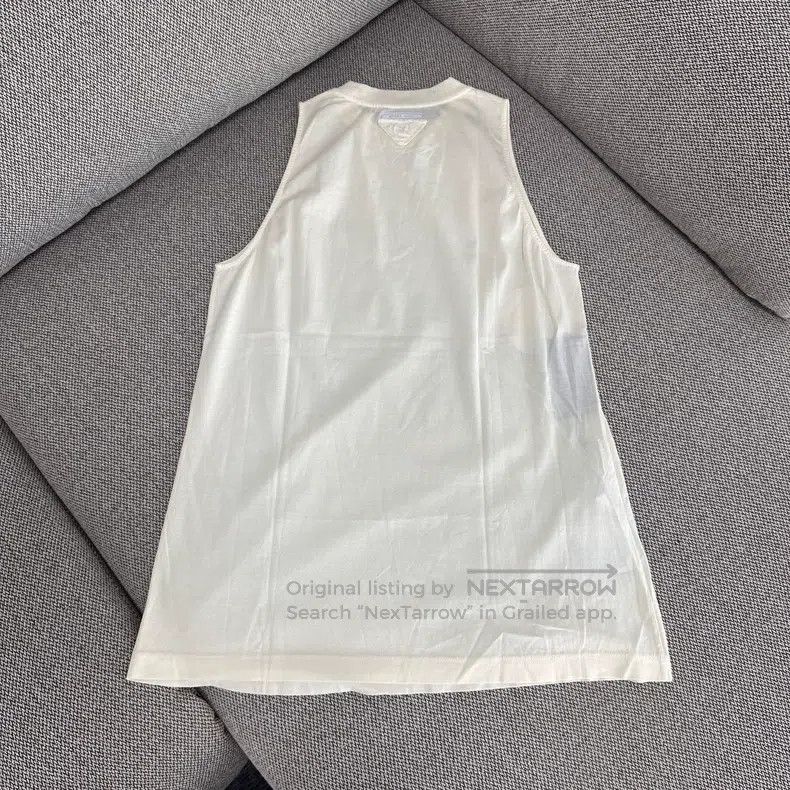 Prada Solid colour sleeveless vest