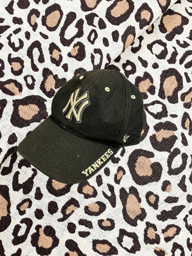 47 Brand Crazy Vintage Y2K New York Yankees LOGO Baseball Hat Size ONE SIZE - 1 Thumbnail