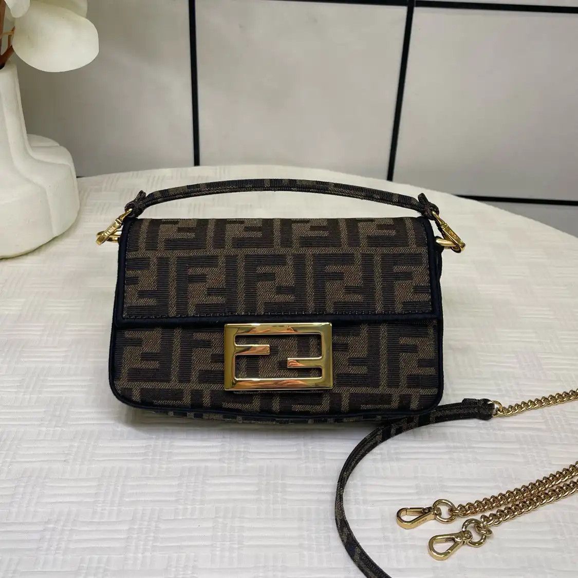 Fendi FENDI Baguette mini brown fabric doubleF jacquard baguette bag crossbody bag gol Size ONE SIZE - 1 Thumbnail