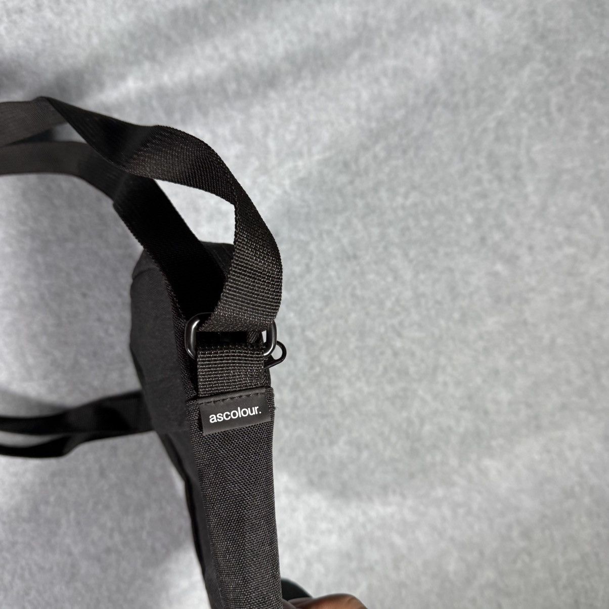 AS Colour As colour unisex black adjustable water resistant side bag Size ONE SIZE - 3 Thumbnail