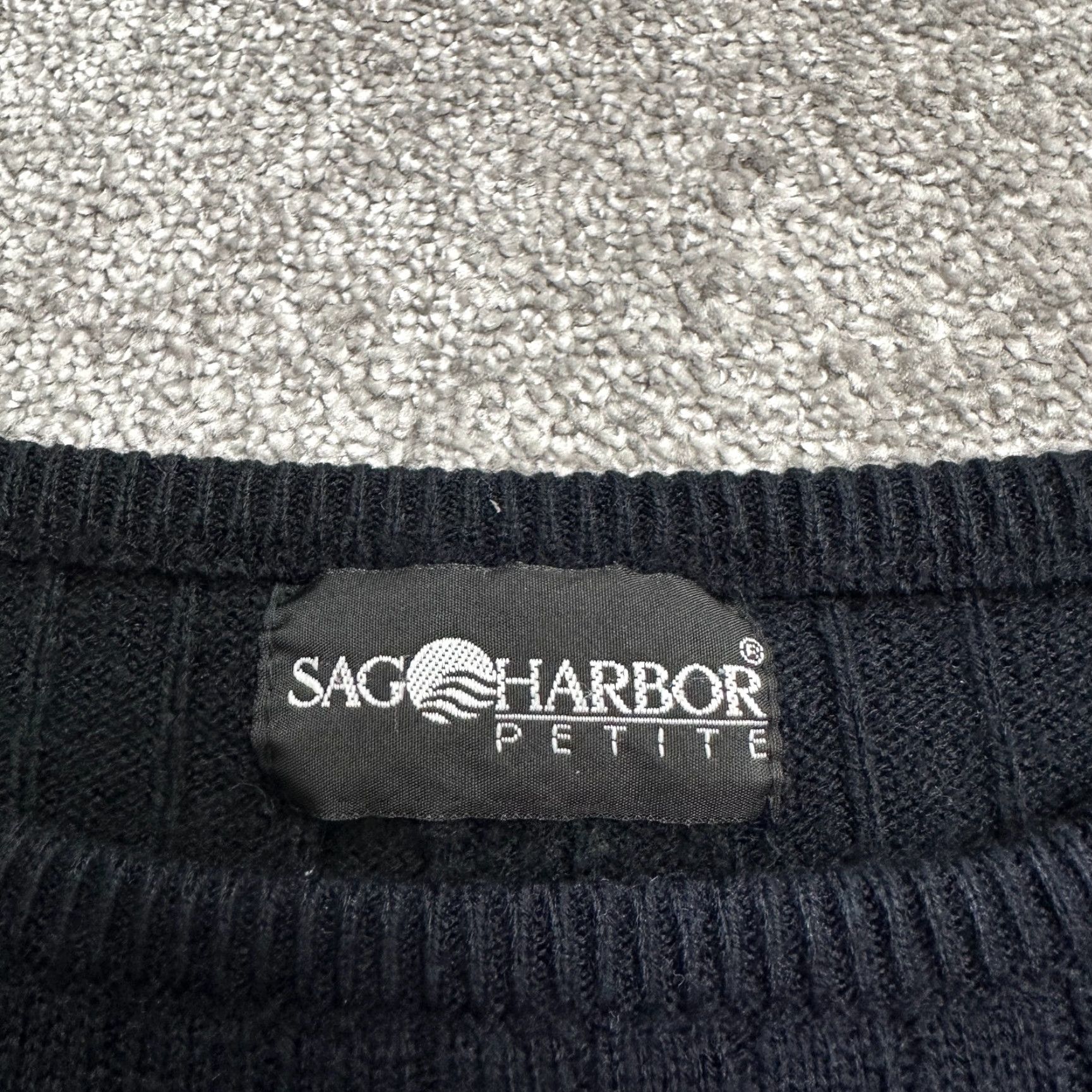 Vintage Sag Harbor Pullover Sweater Women Petite Large Solid Black Ribbed Knit Crew Neck Adult Pets Size: PL Black Classic Knit Sweater Womens Size L / US 10 / IT 46 - 7 Thumbnail