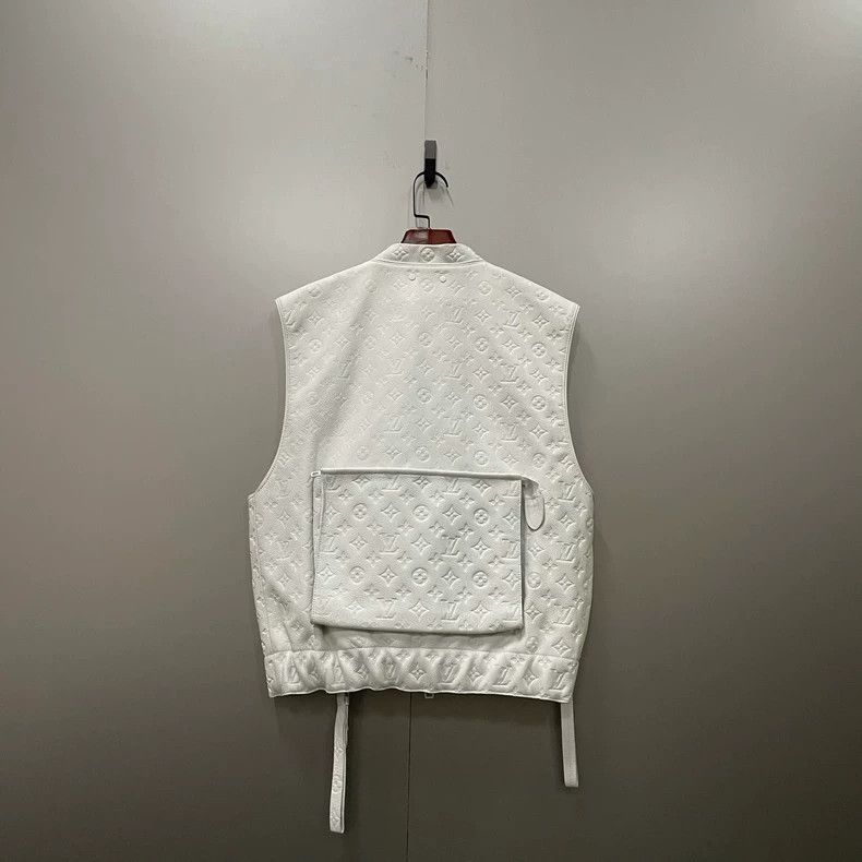 Louis Vuitton Louis Vuitton White old flower full print waistcoat vest 25 Size 50R - 2 Thumbnail