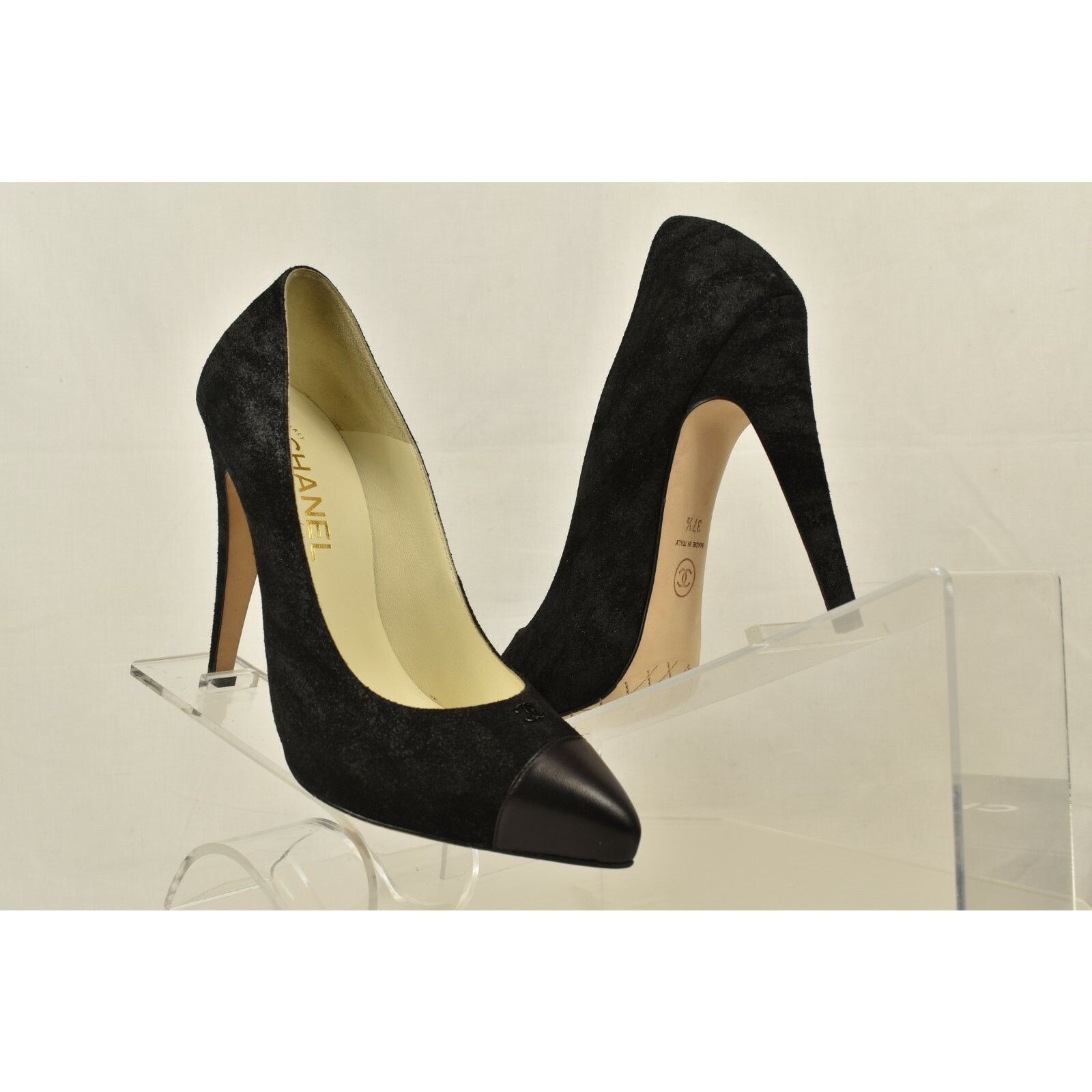 Chanel NEW CHANEL BLACK G28778 SUEDE CC LOGO POINTY TOE PUMPS 37.5 Size US 7.5 / IT 37.5 - 2 Thumbnail