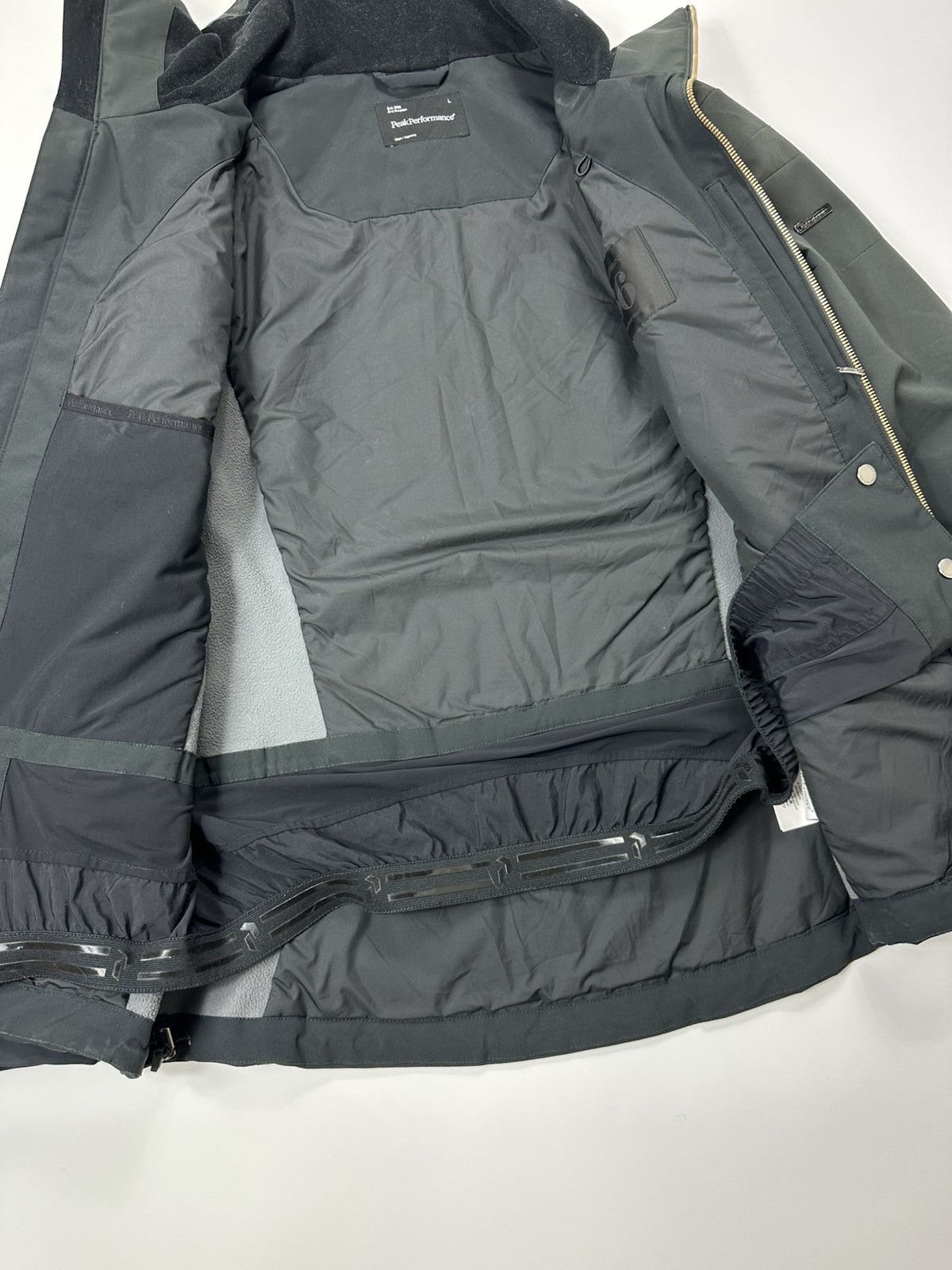 Peak Performance Peak Performance Ski Jacket 86 Series Black Size US L / EU 52-54 / 3 - 10 Thumbnail