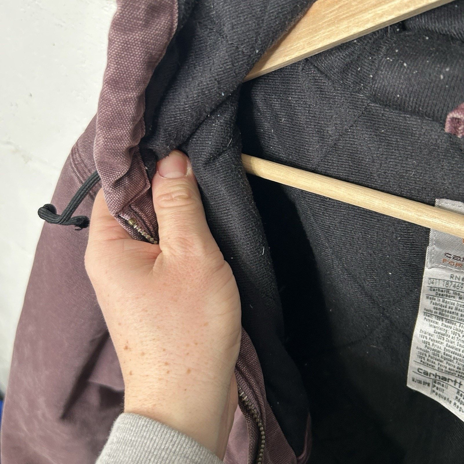 Carhartt Vintage Carhartt Quilted Active Jacket “Deep Plum” WJ130 DPM Size S / US 4 / IT 40 - 12 Thumbnail