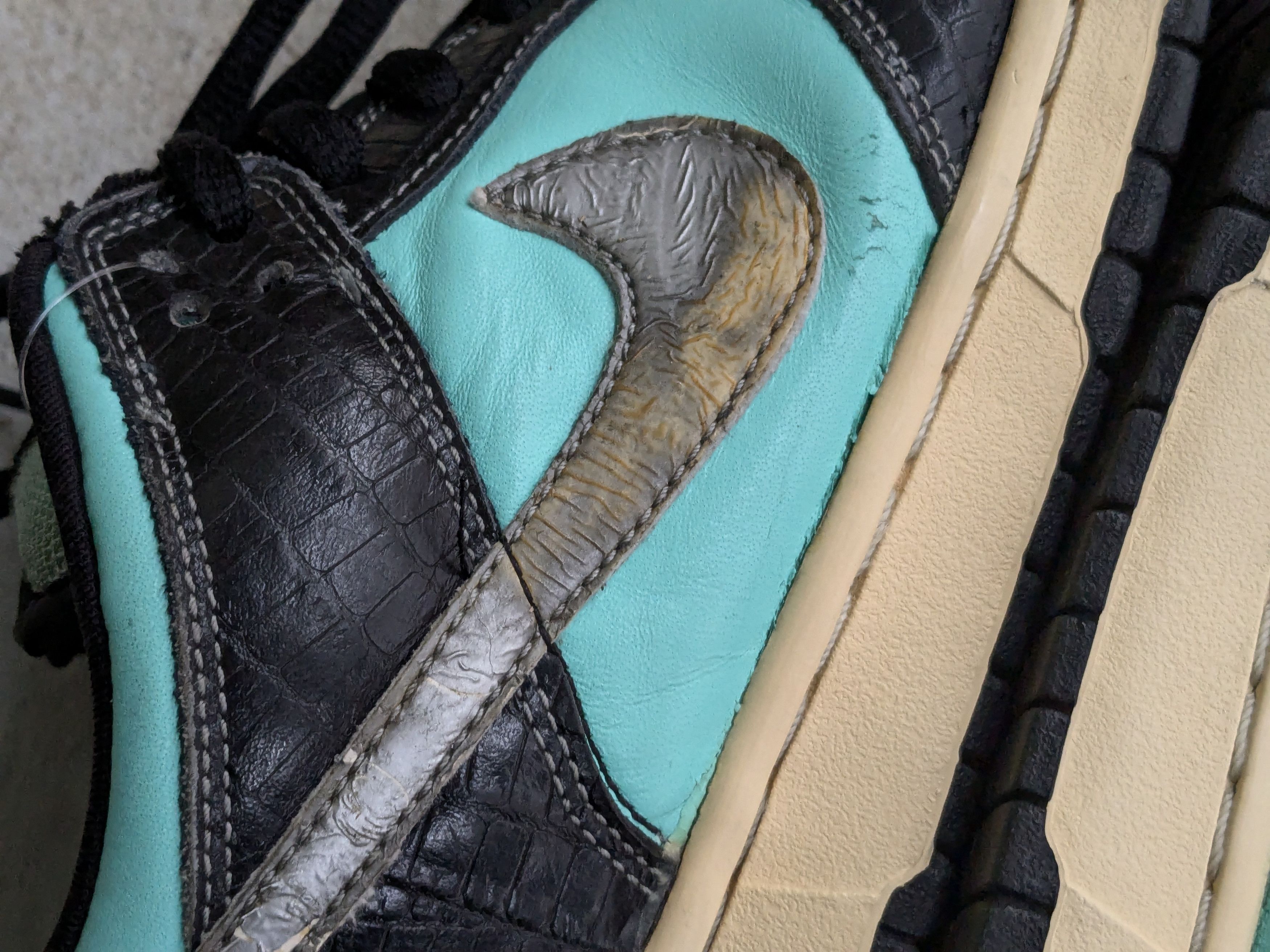 Nike Nike SB Dunk Low Pro x Diamond Supply Co. Tiffany 10 Size US 10 / EU 43 - 11 Thumbnail