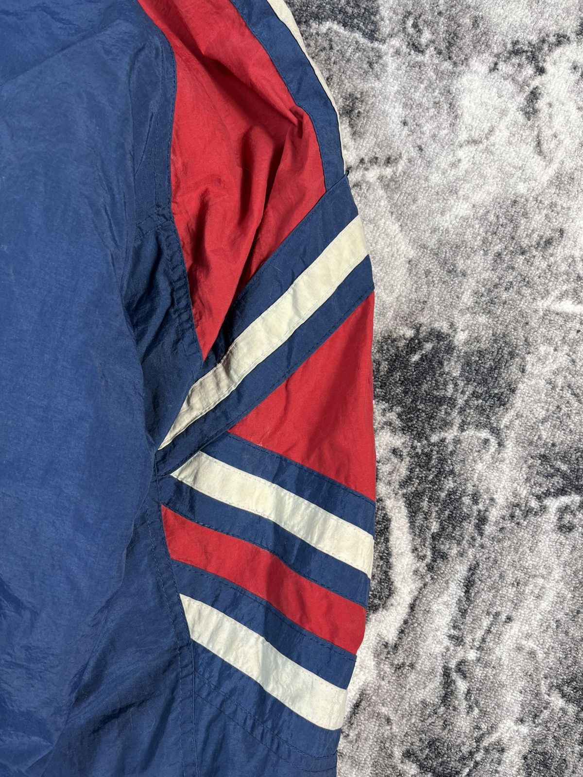 Starter Starter Cleveland Indians Jacket MLB Vintage Hooded L Size US L / EU 52-54 / 3 - 18 Thumbnail