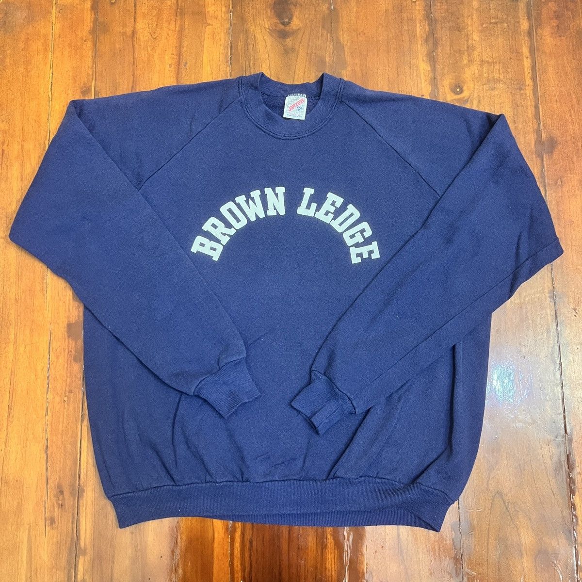Vintage Vintage Brown Ledge Sweatshirt Size US XL / EU 56 / 4 - 1 Thumbnail