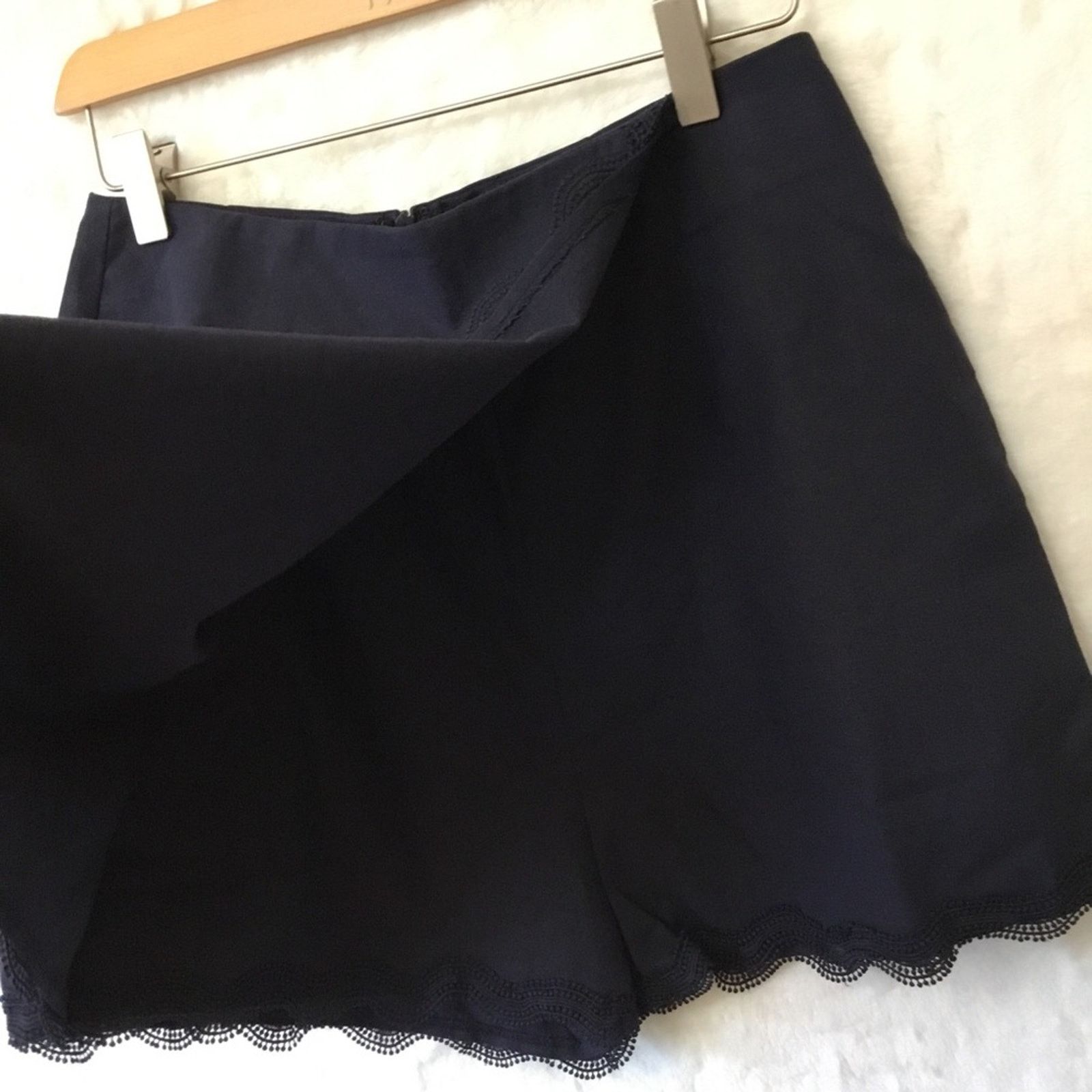 Other Love Bonito Navy Blue Linen Scallop Skorts Size 28" / US 6 / IT 42 - 9 Thumbnail